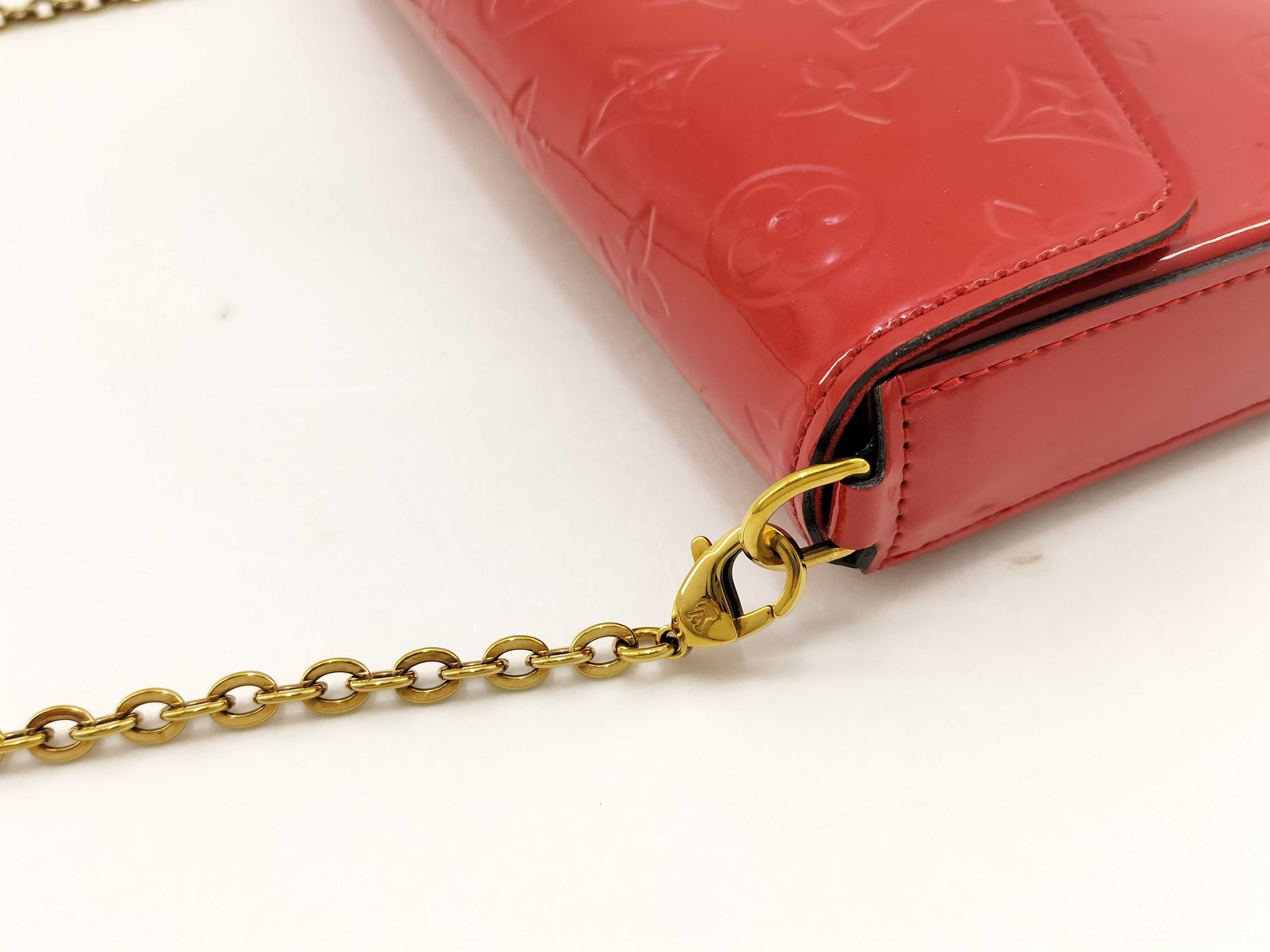 Vernis Louis Vuitton Enamel Pochette Felicie Monogram Shoulder Bag — view 5