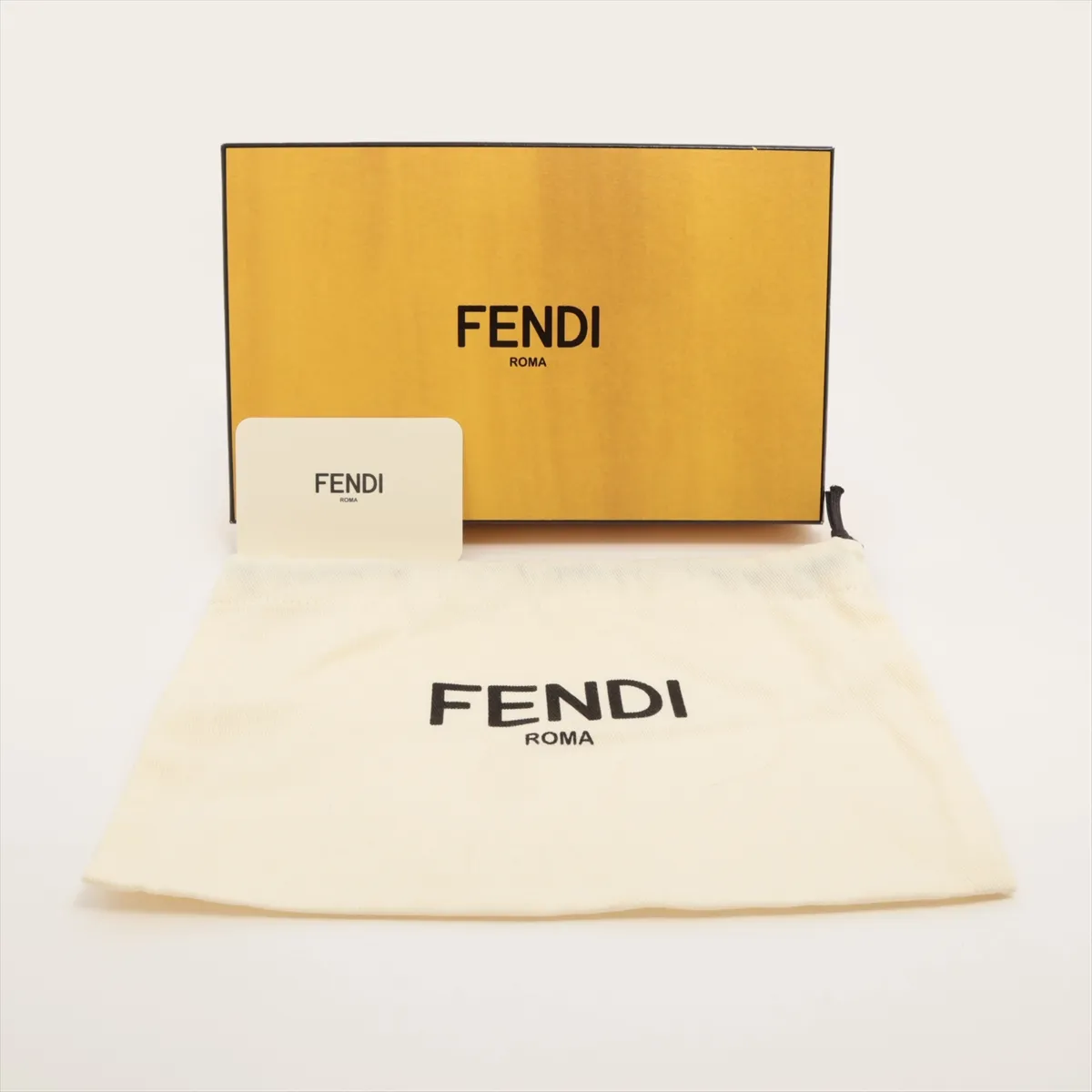 Peekaboo 8M0427 Leather Long Wallet, Beige — view 12