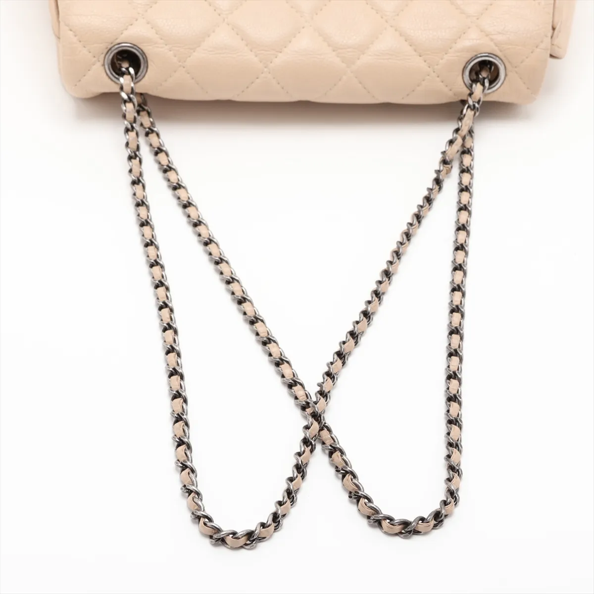Matelassé Leather Single Flap Single Chain Bag, Beige, Gunmetal Hardware, Item No. 23246451 (Serial No. 23) — view 5