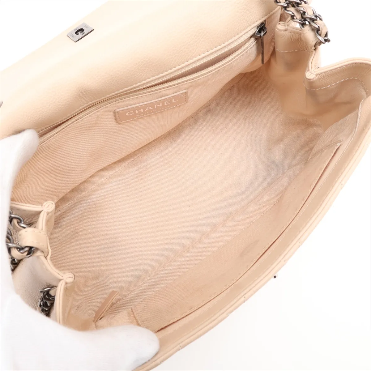 Matelassé Leather Single Flap Single Chain Bag, Beige, Gunmetal Hardware, Item No. 23246451 (Serial No. 23) — view 7