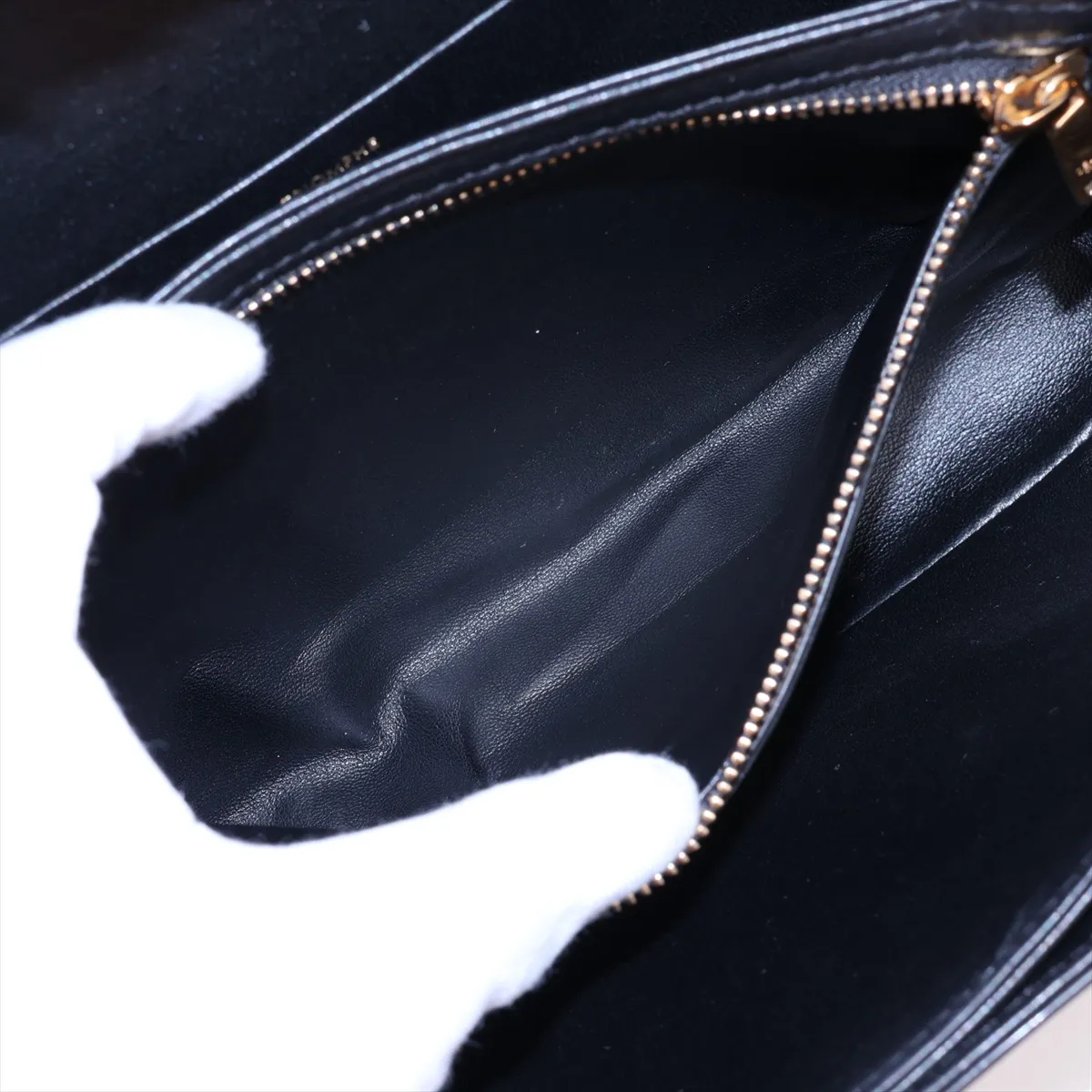 Triomphe Teen Leather Shoulder Bag, Black — view 8