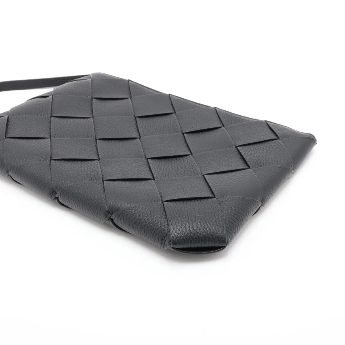 Maxi Intrecciato Diagono Leather Clutch Bag, Black — view 3