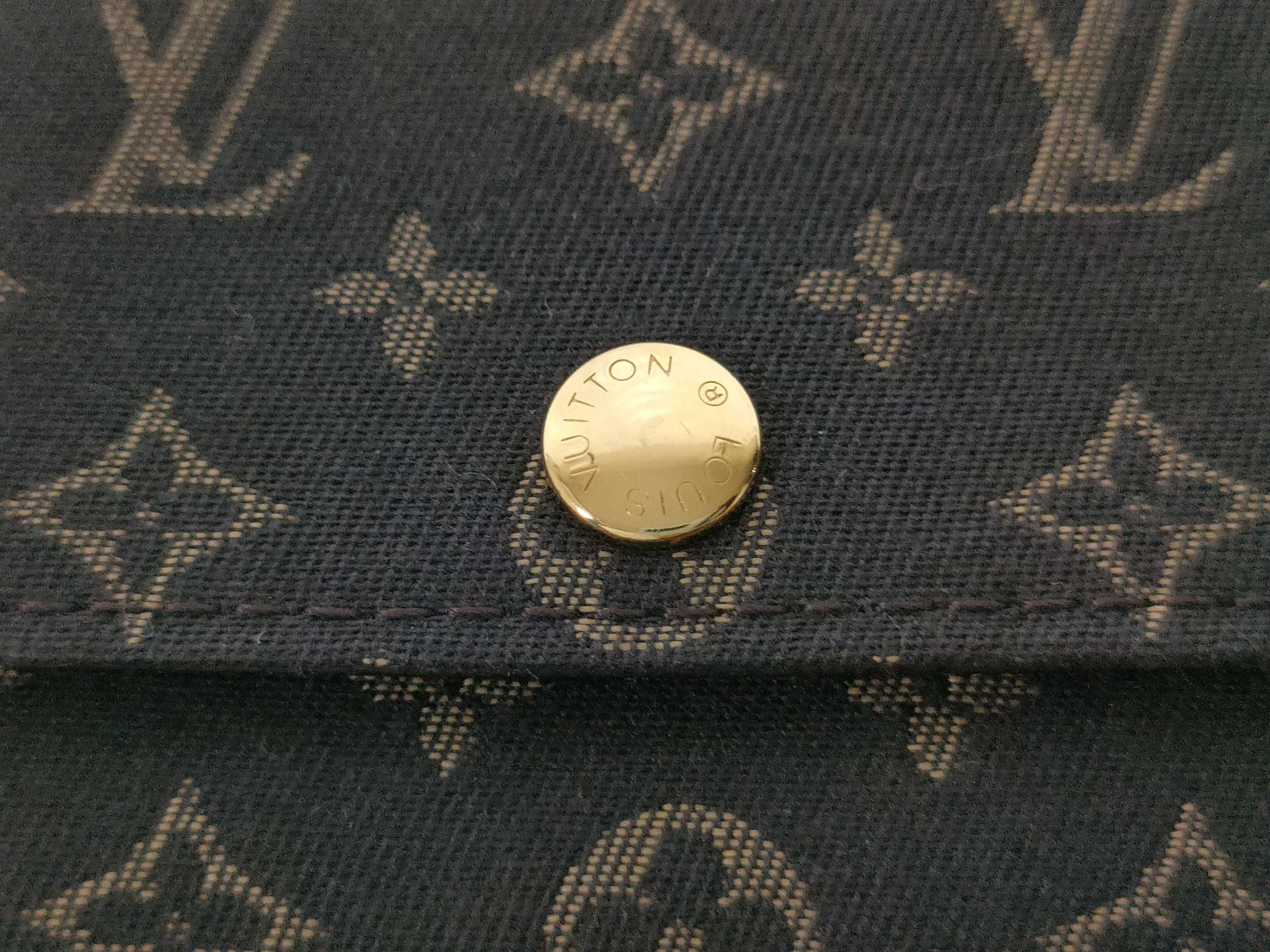 Monogram Mini Multiclé Key Case — view 8
