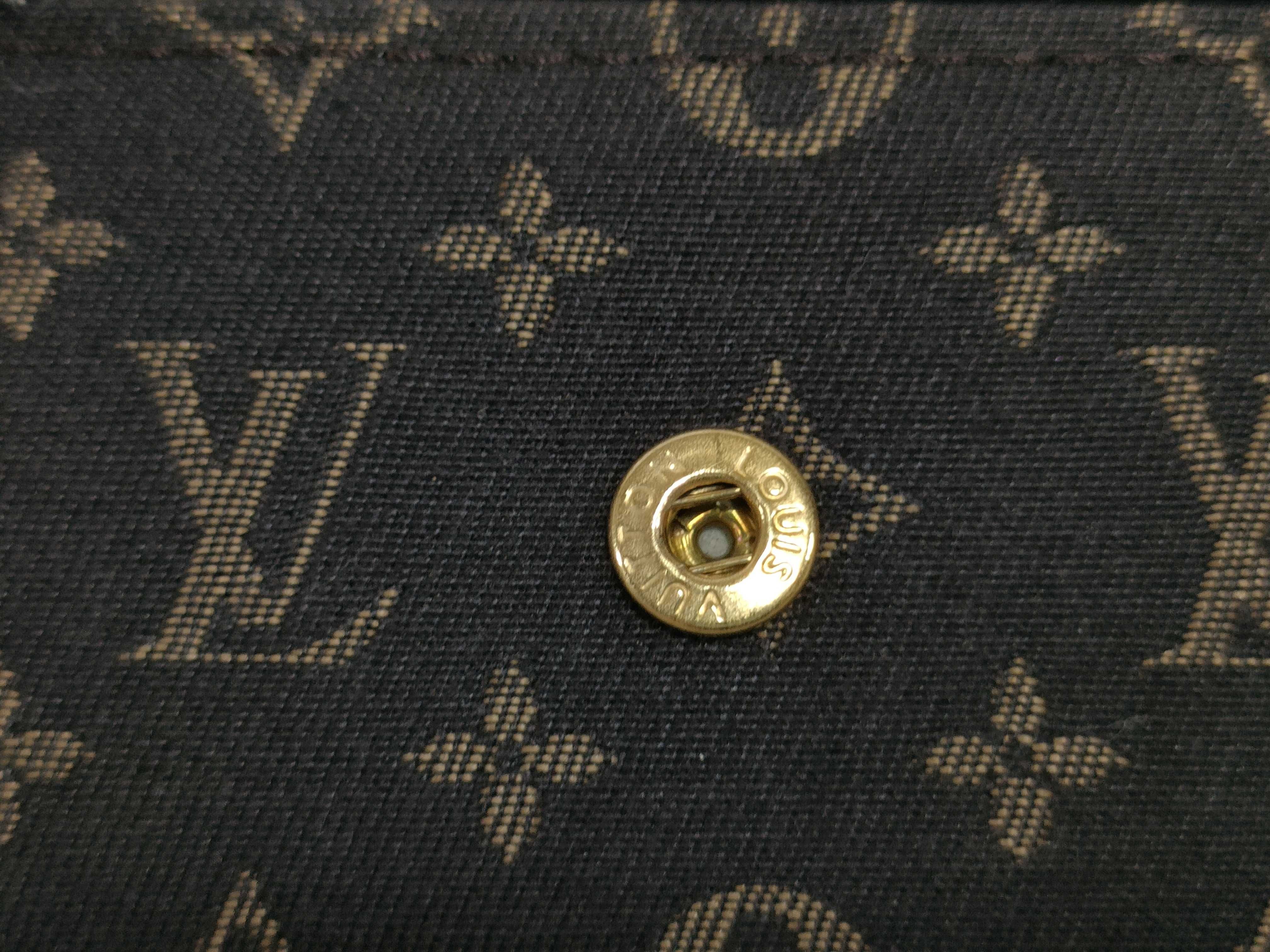 Monogram Mini Multiclé Key Case — view 9