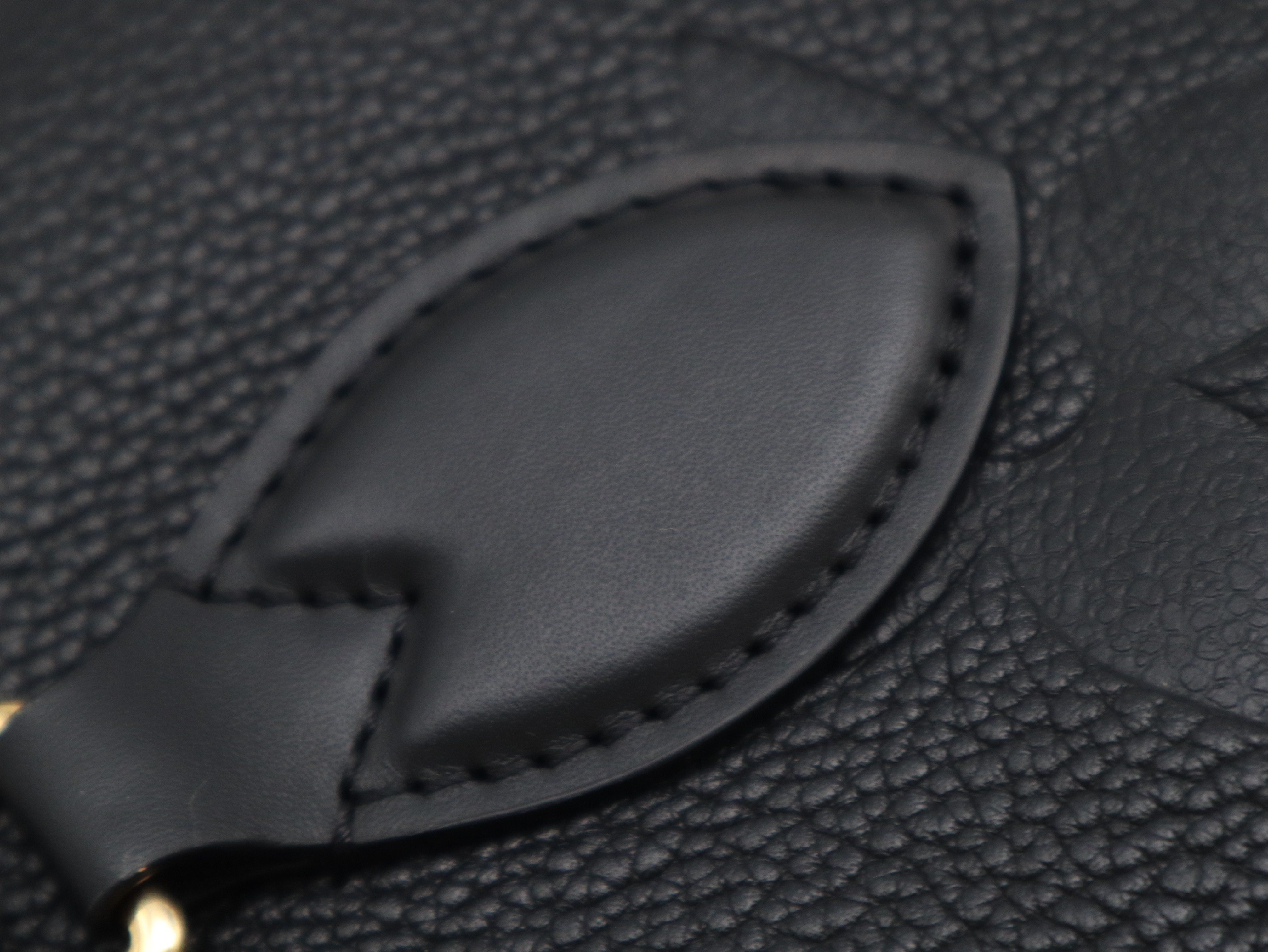 M45595 Monogram Empreinte OnTheGo MM Noir Tote Bag (RFID detected) — view 8