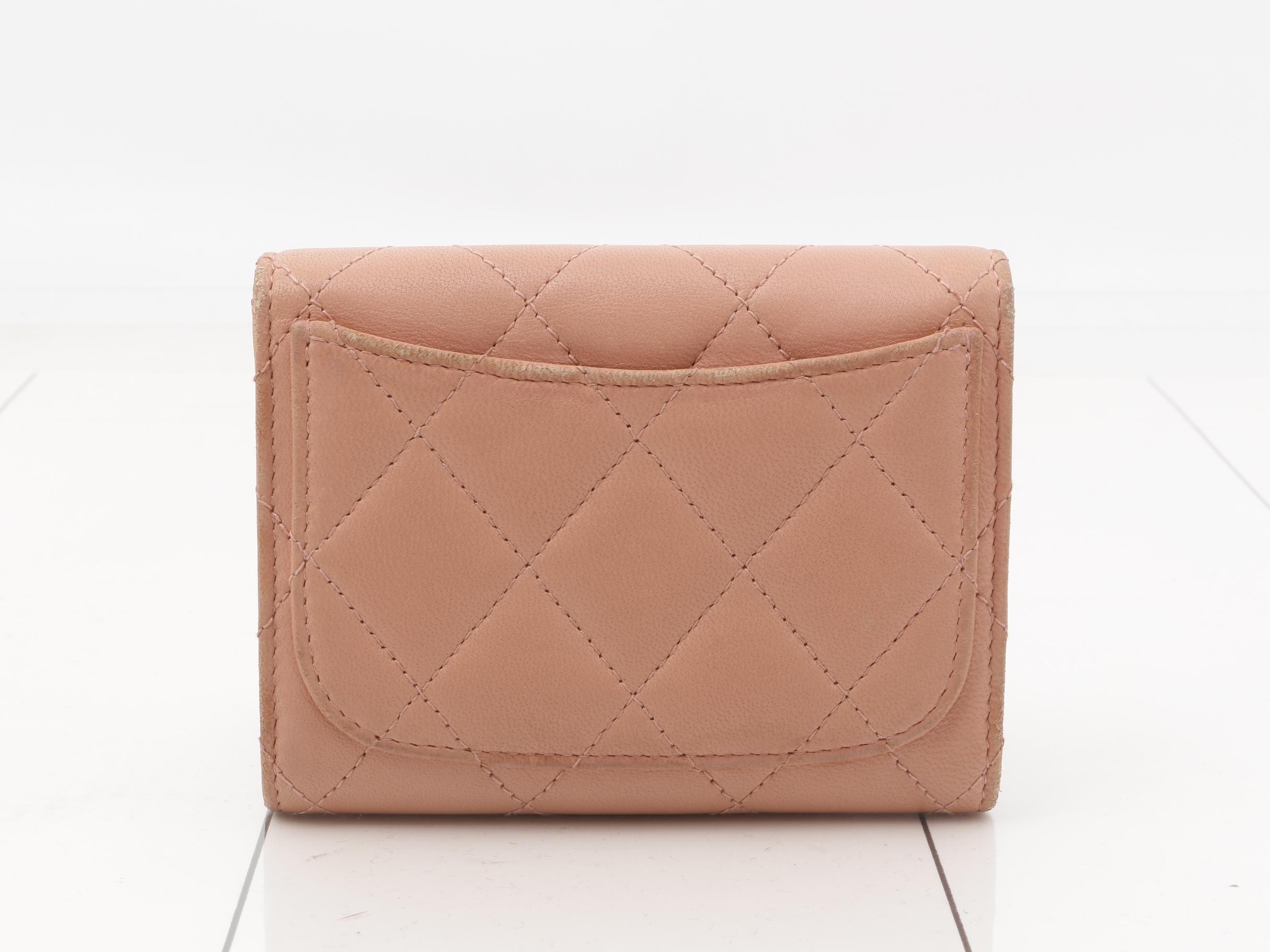 Matelassé (bag) and coin case, Classic Flap — view 2