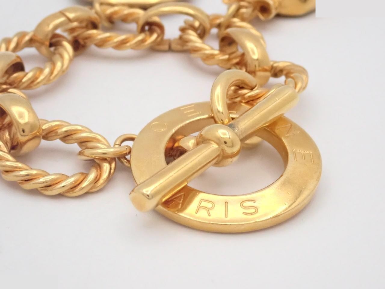 Other lines: Precious metal bracelets and bangles (metal), wrist circumference approximately 18 cm. — view 3