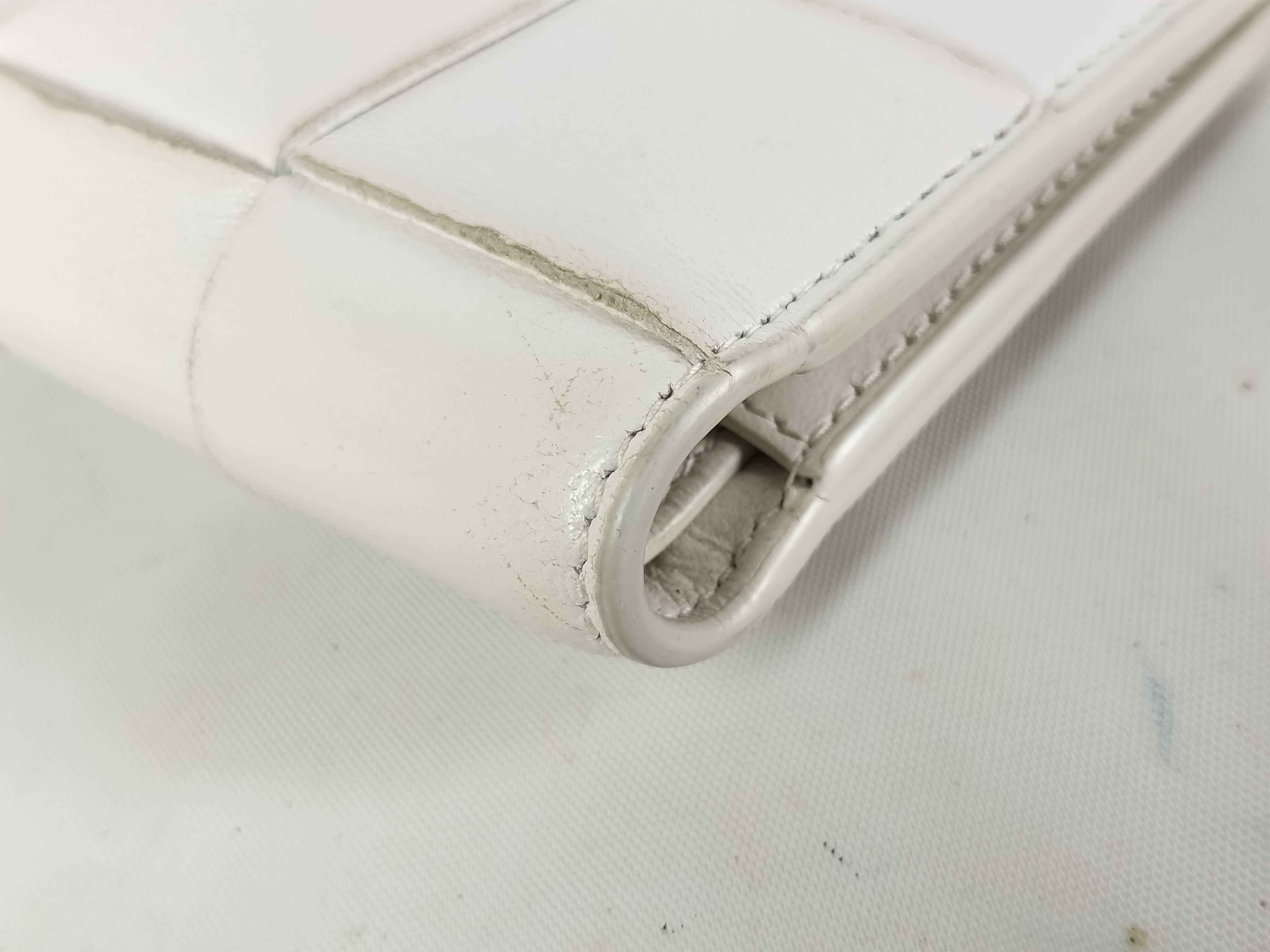 Maxi Intrecciato Bi-fold Wallet White — view 2