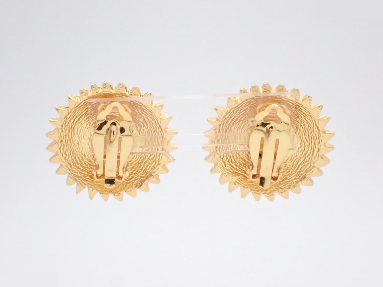 Vintage Classic (Precious Metal) Earrings — view 2
