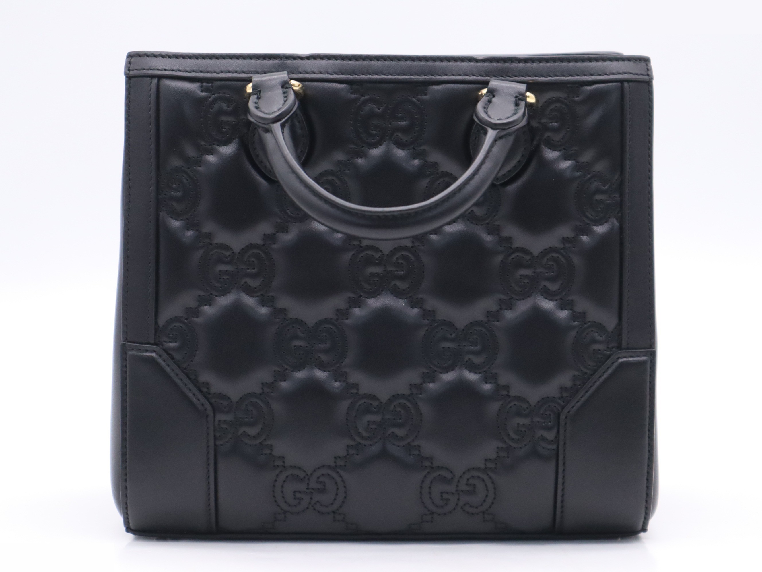 Leather GG Matelassé quilted handbag, black, gold hardware. — view 2