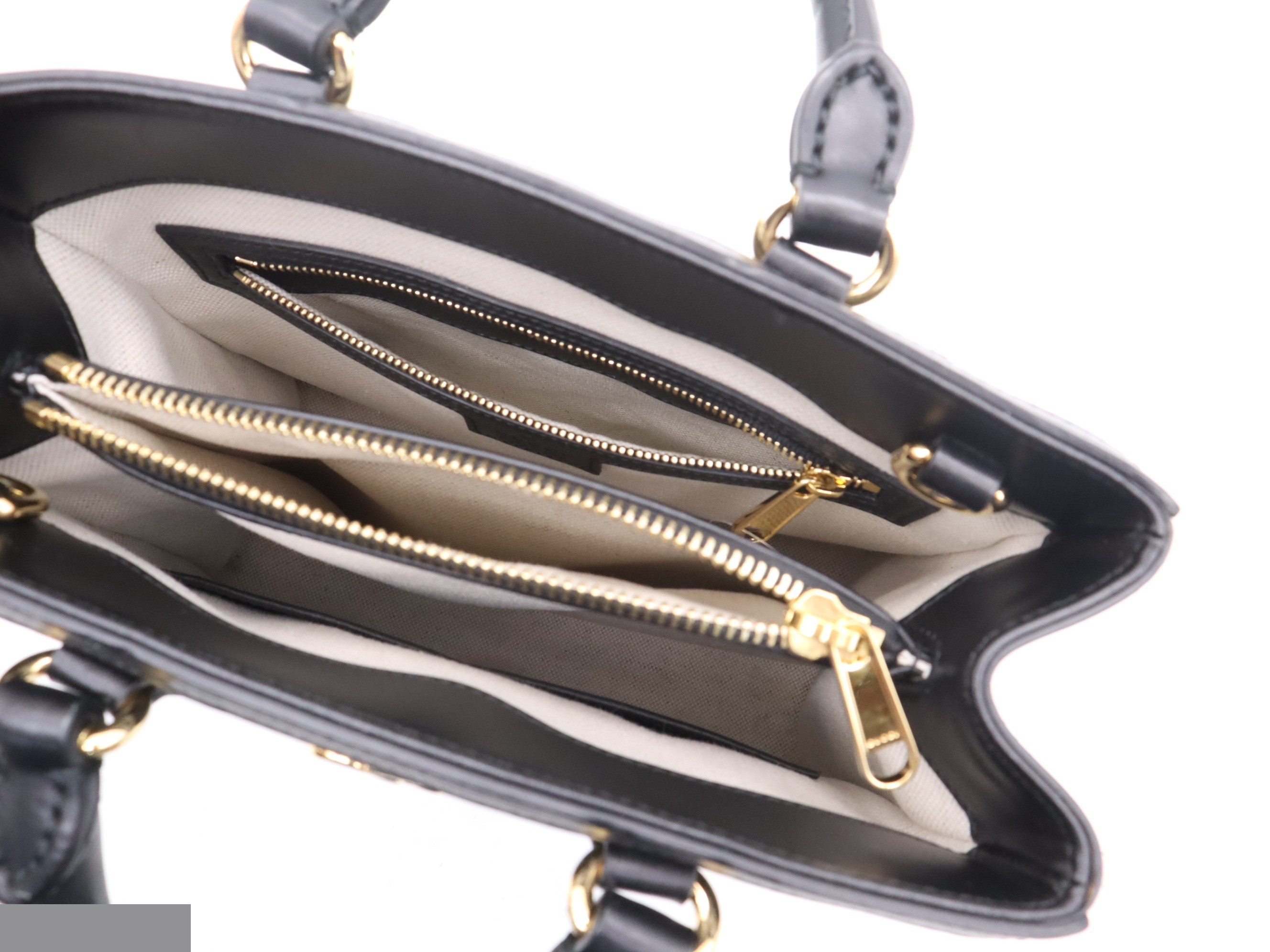 Leather GG Matelassé quilted handbag, black, gold hardware. — view 7