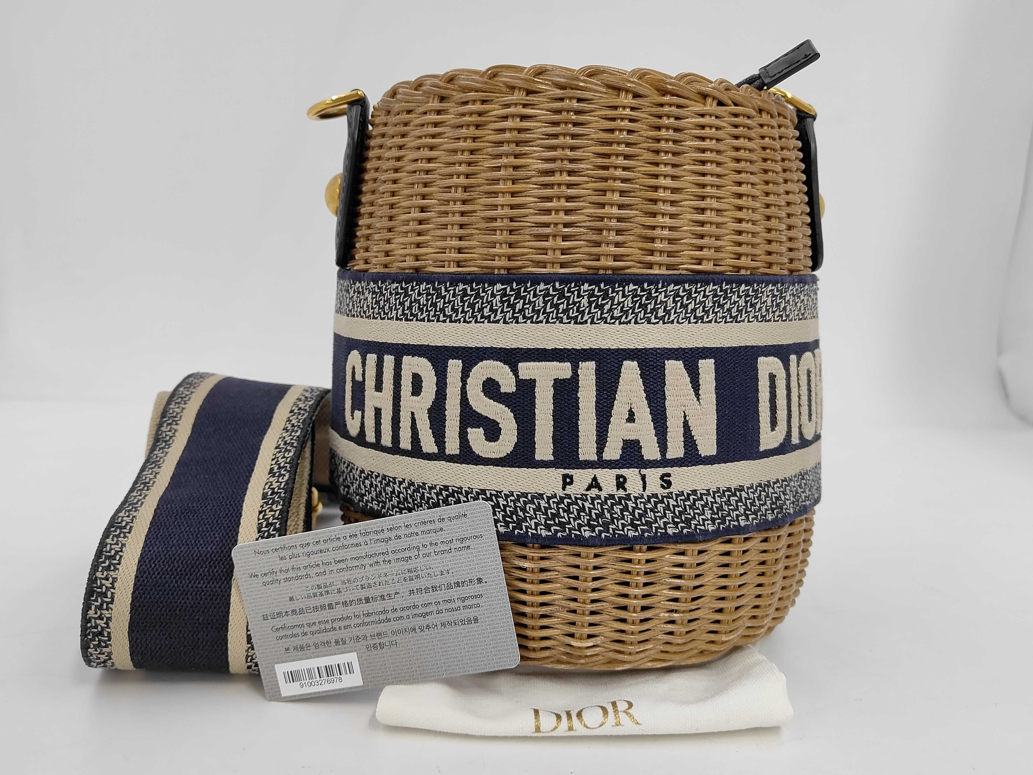 2272 Oblique Wicker Basket Navy Shoulder Bag