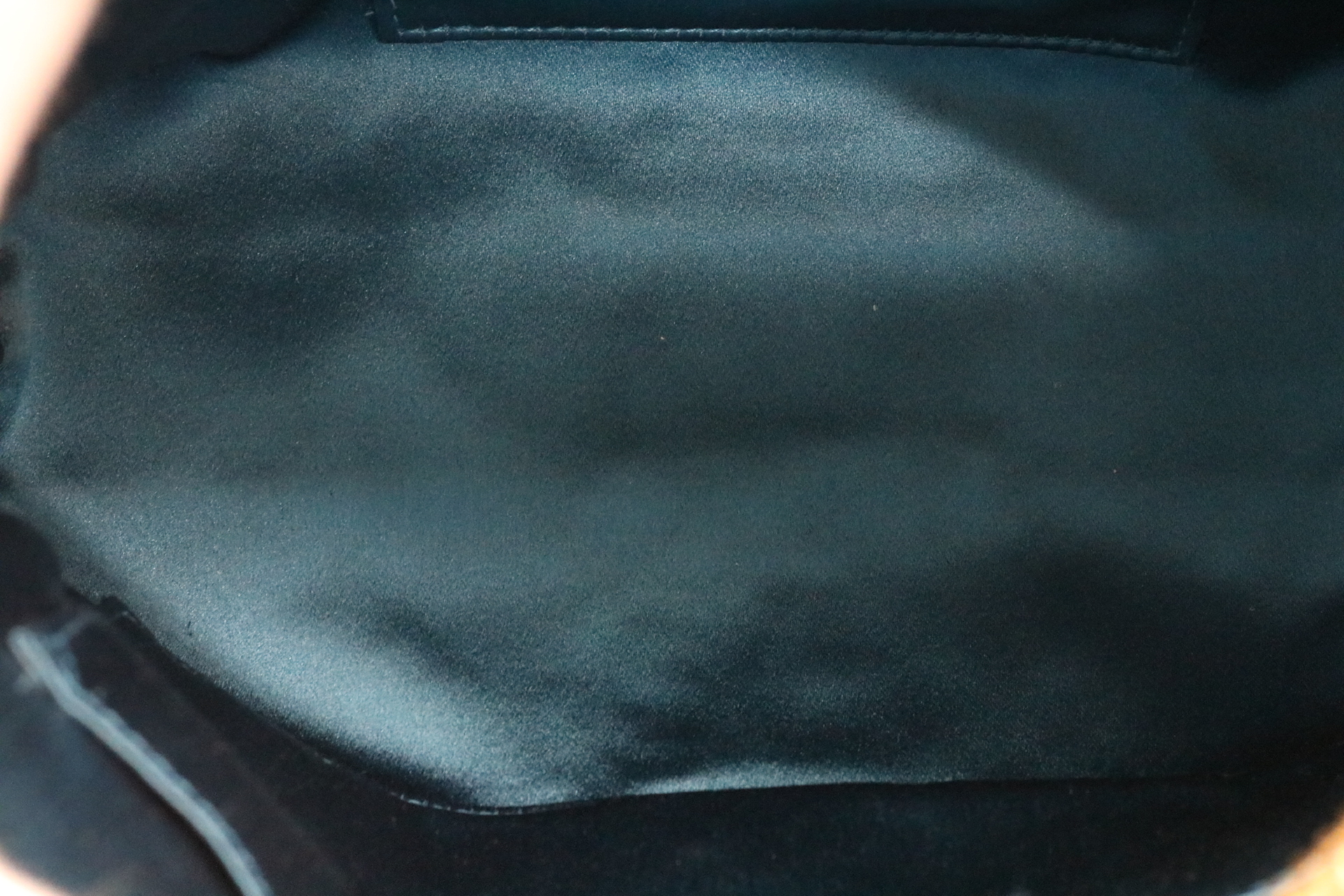 Ophidia Sherry Line Suede Shoulder Bag — view 9