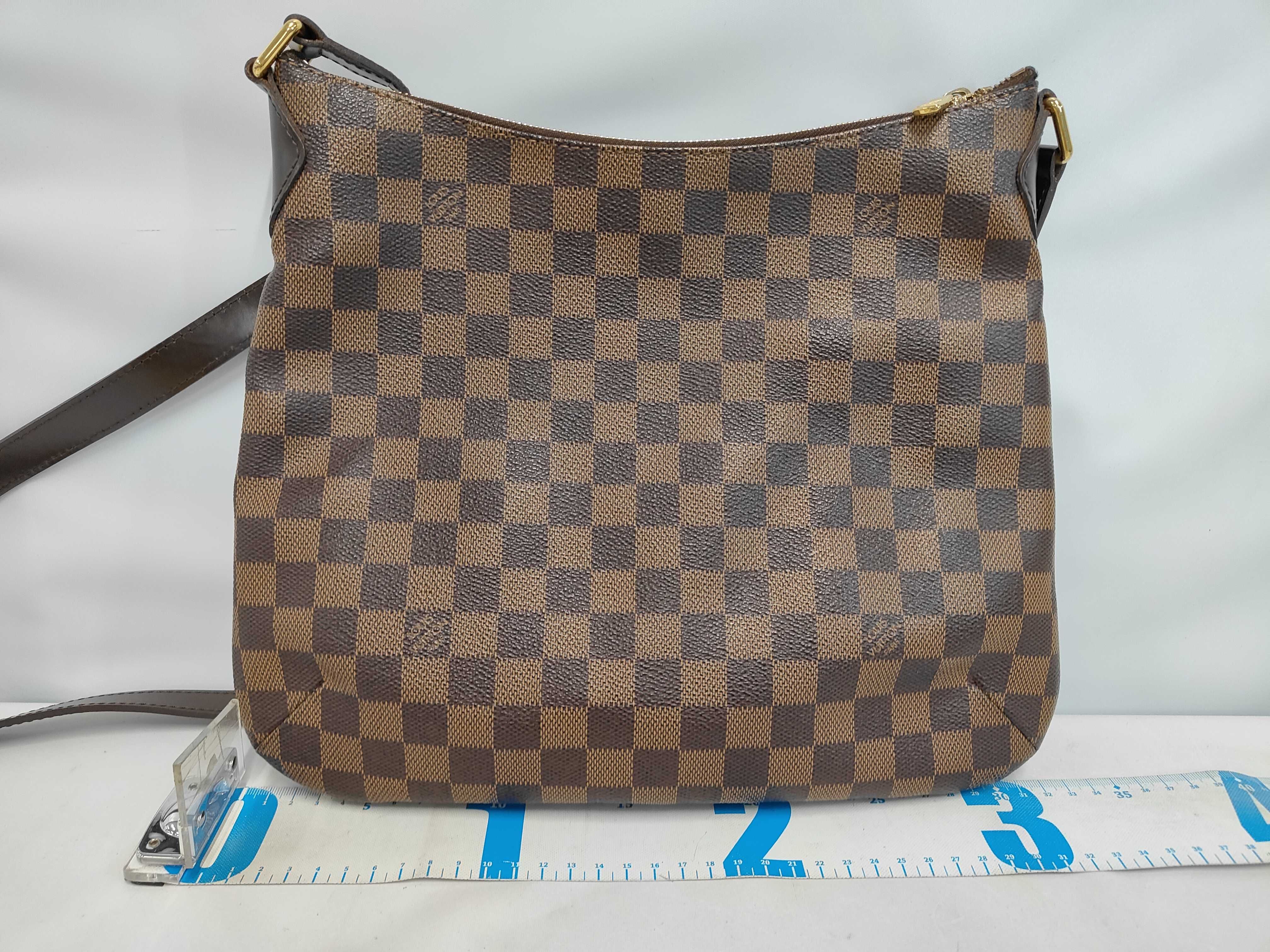 Damier Bloomsbury PM Shoulder Bag — view 2