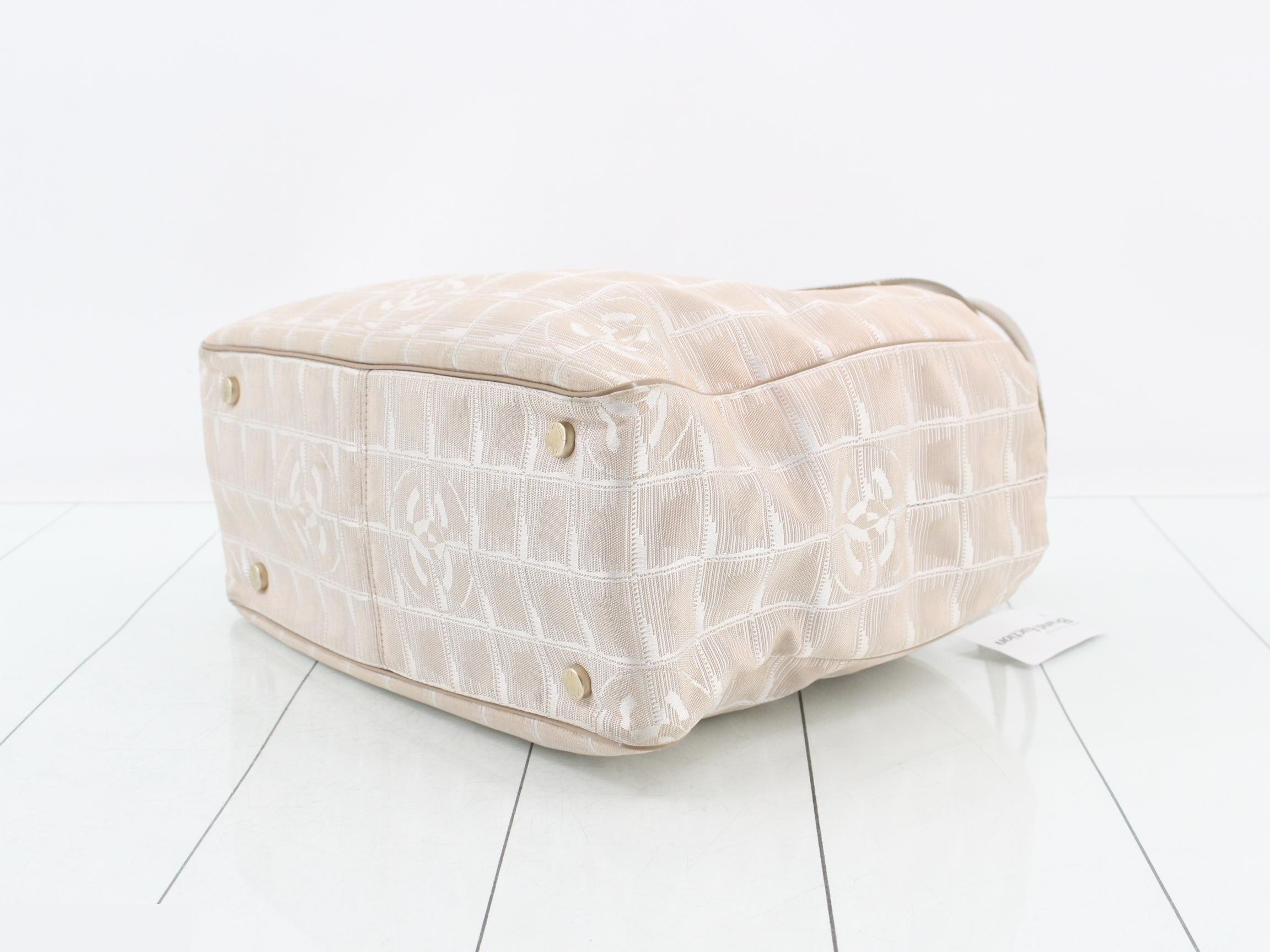 New Travel Line Tote — view 6