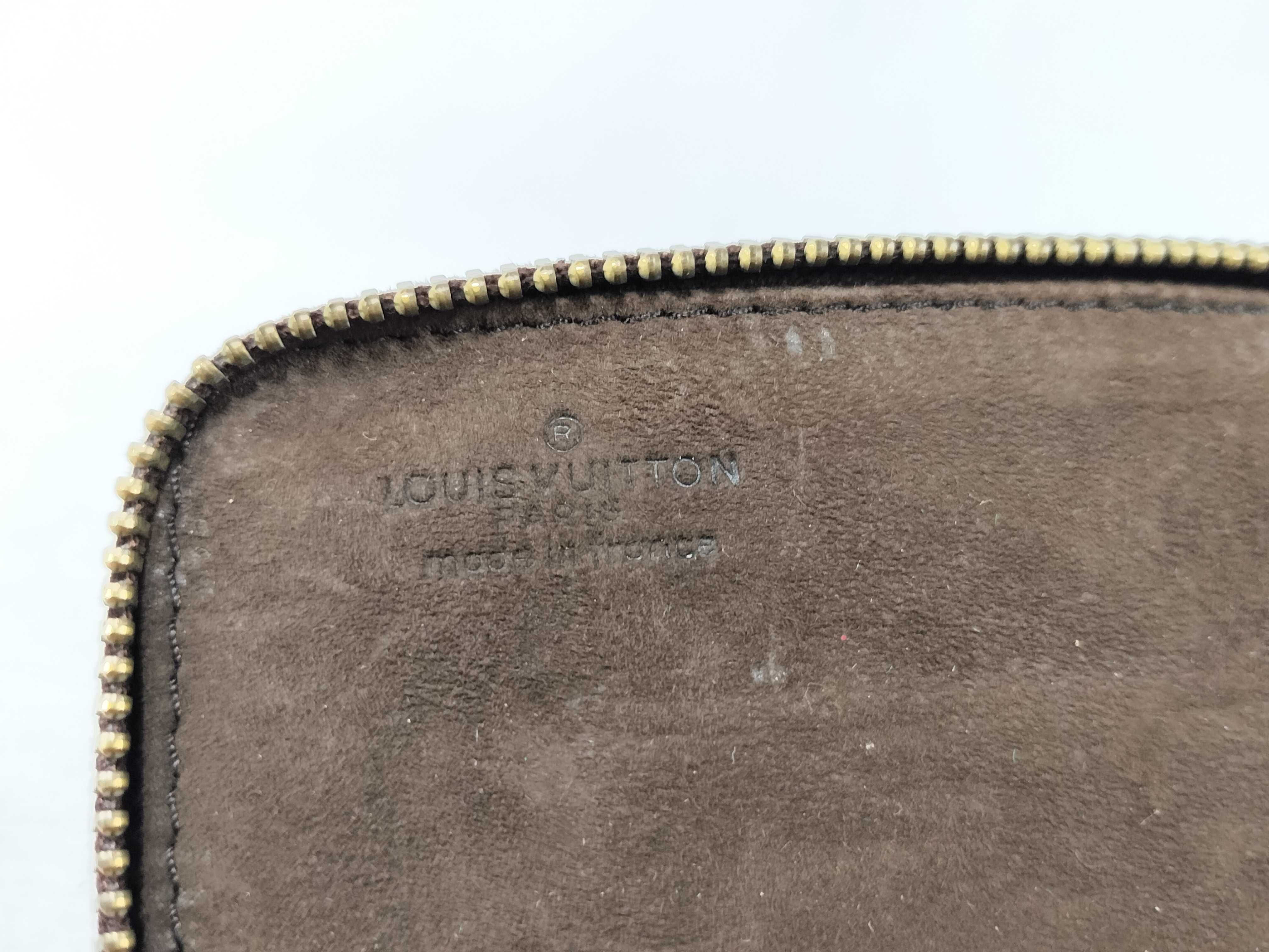 Monogram Louis Vuitton Monogram Accessory Case Rare Pouch — view 9