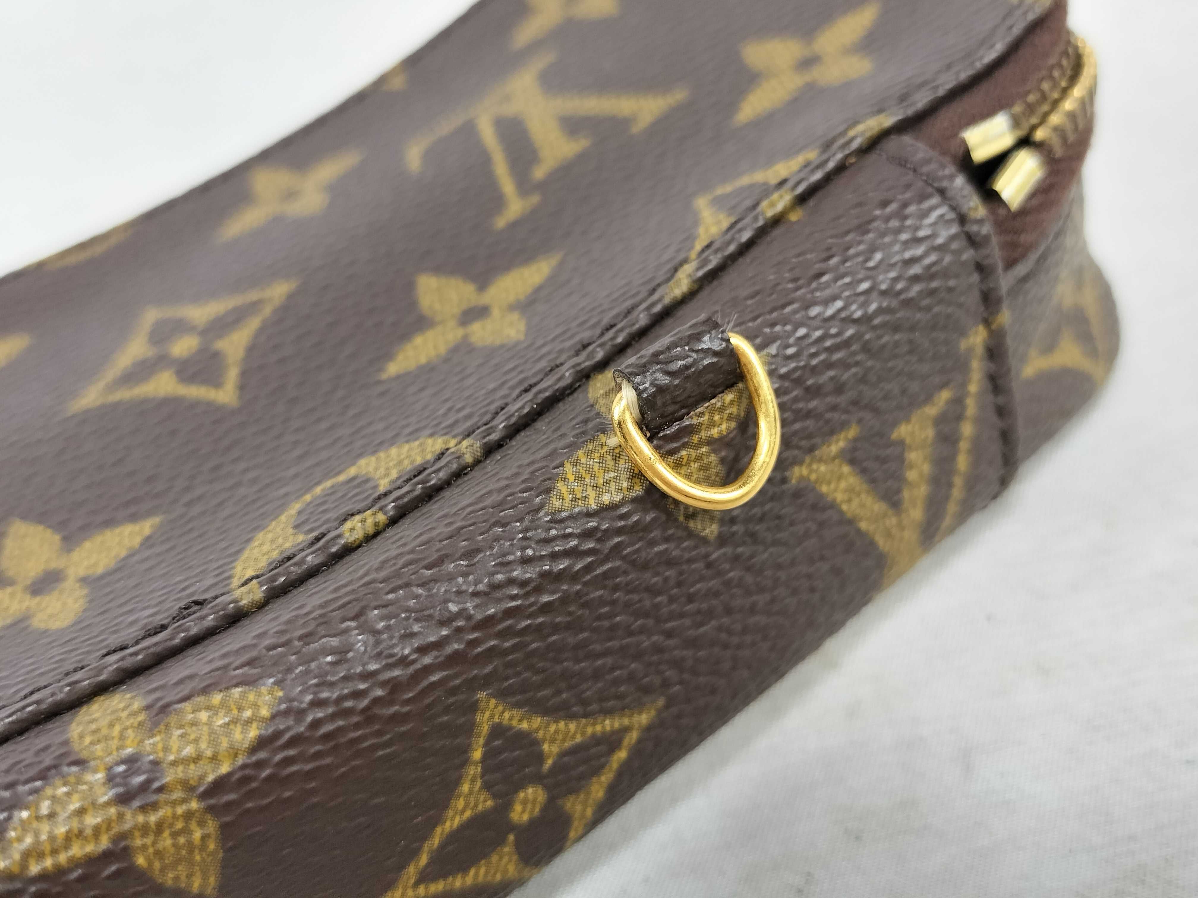 Monogram Louis Vuitton Monogram Accessory Case Rare Pouch — view 10
