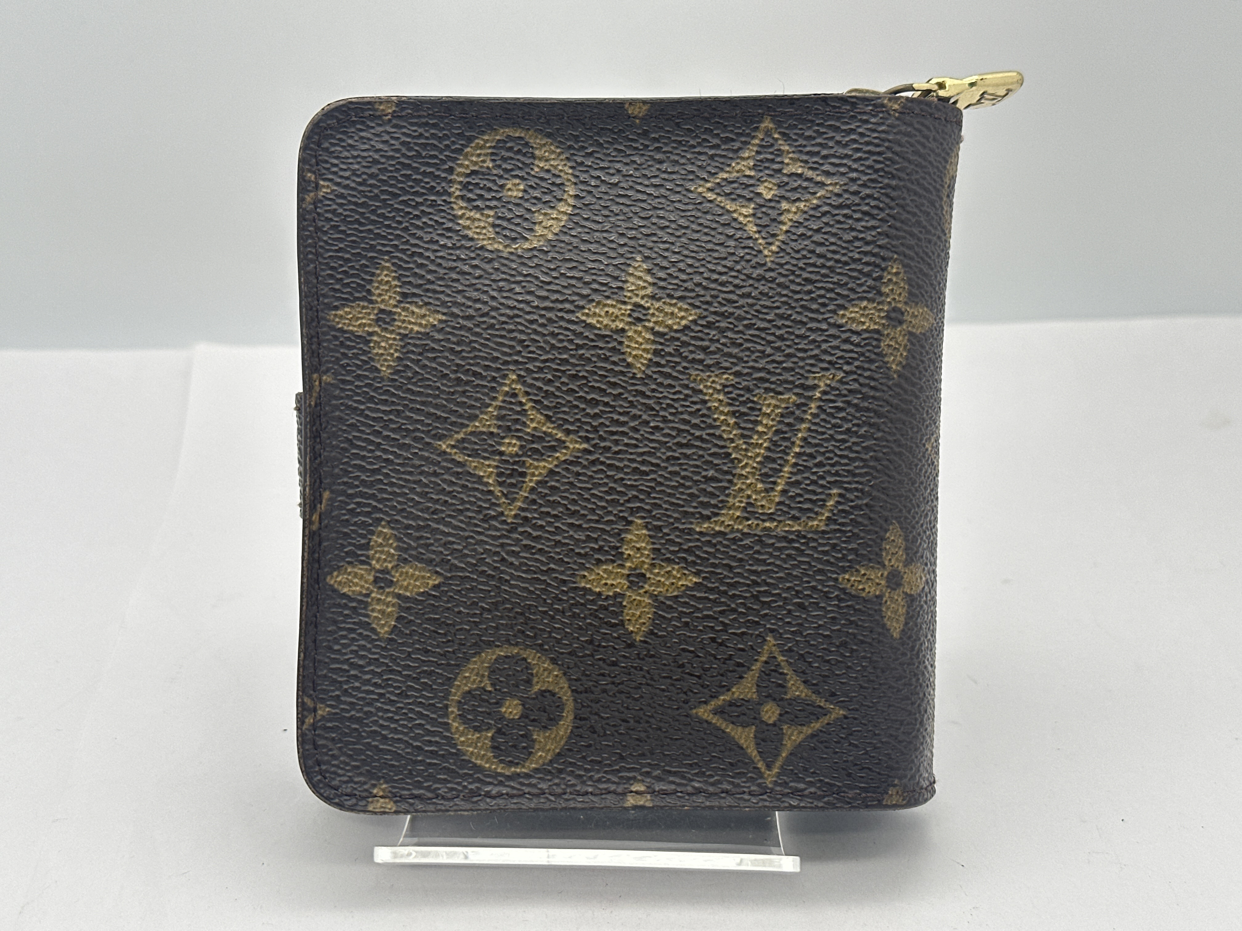 LV Monogram Bi-fold Wallet — view 2