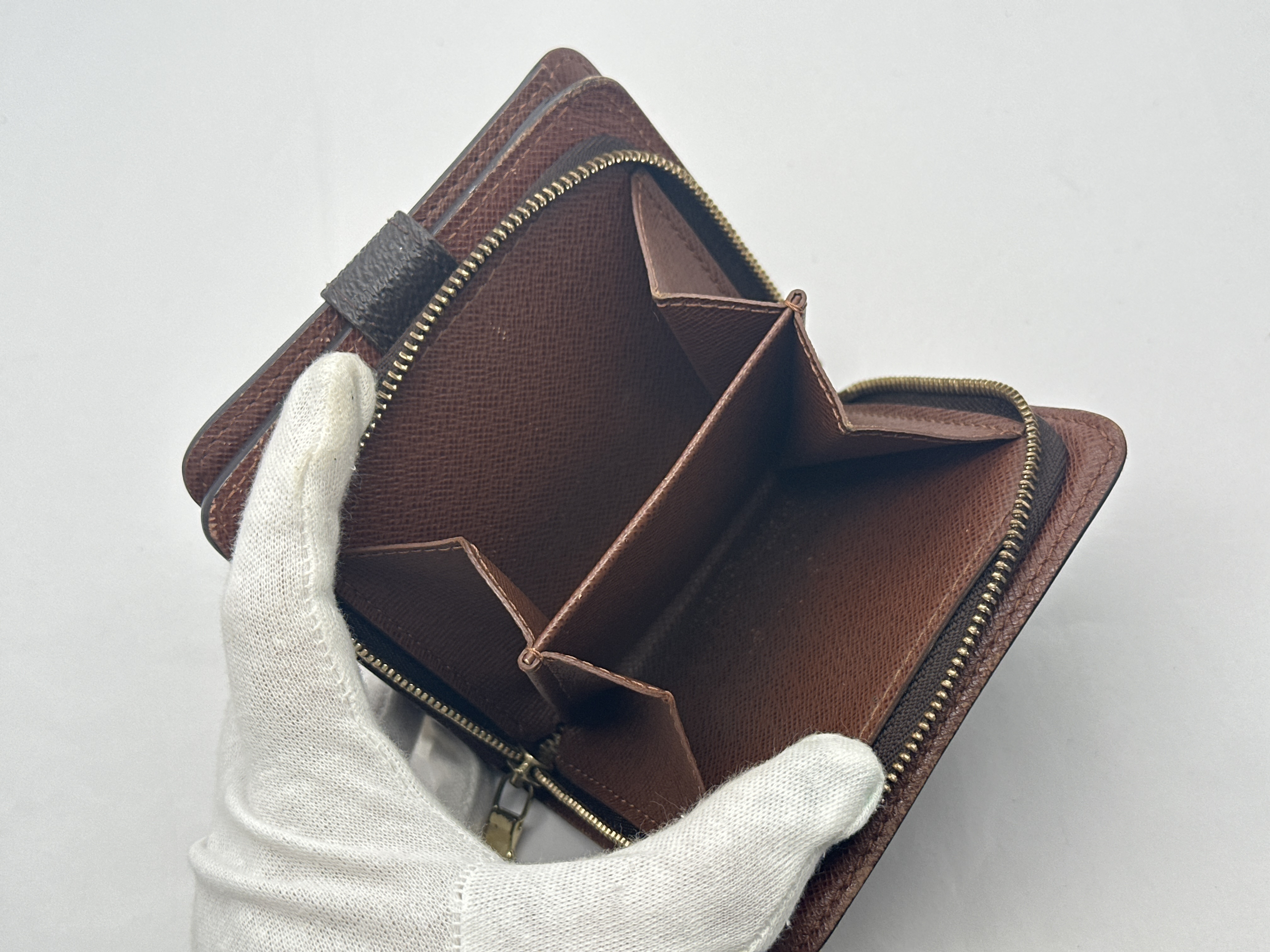 LV Monogram Bi-fold Wallet — view 6