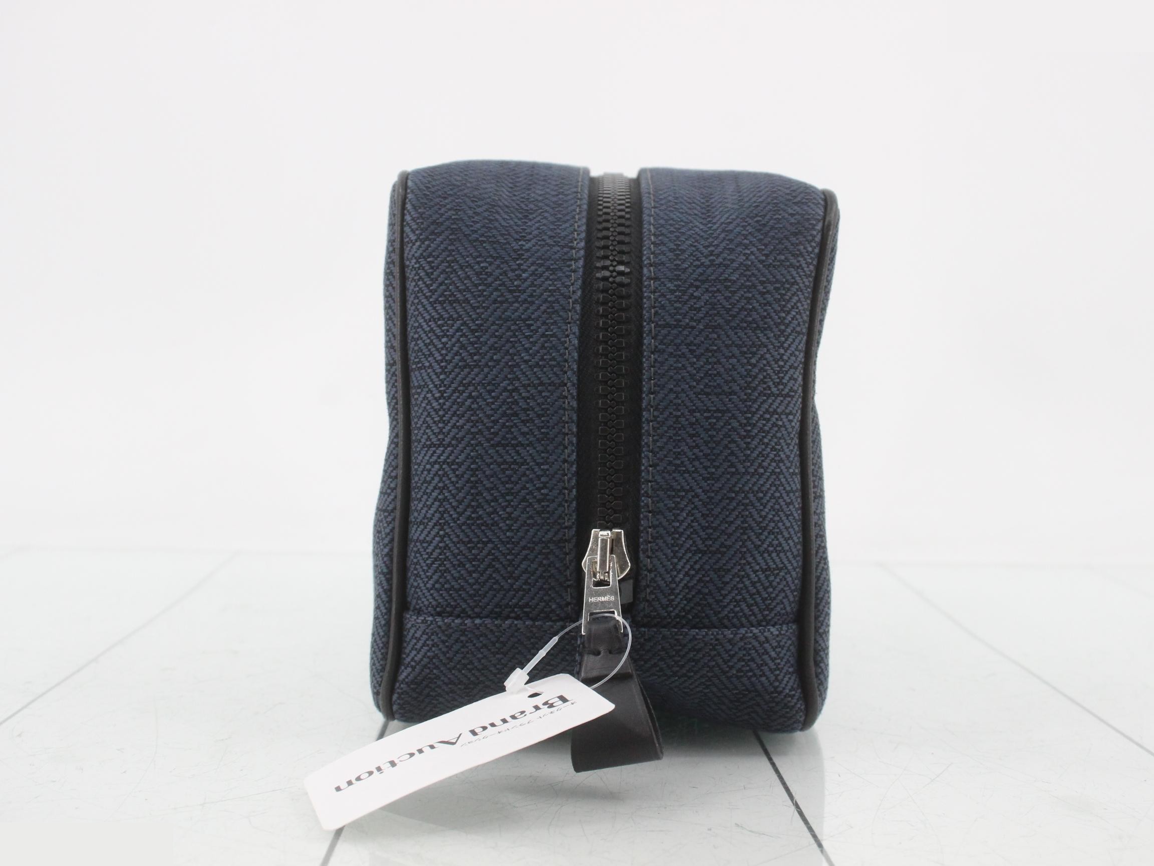 Toile Chevron Globe-Trotter MM Second Bag (Navy) — view 4