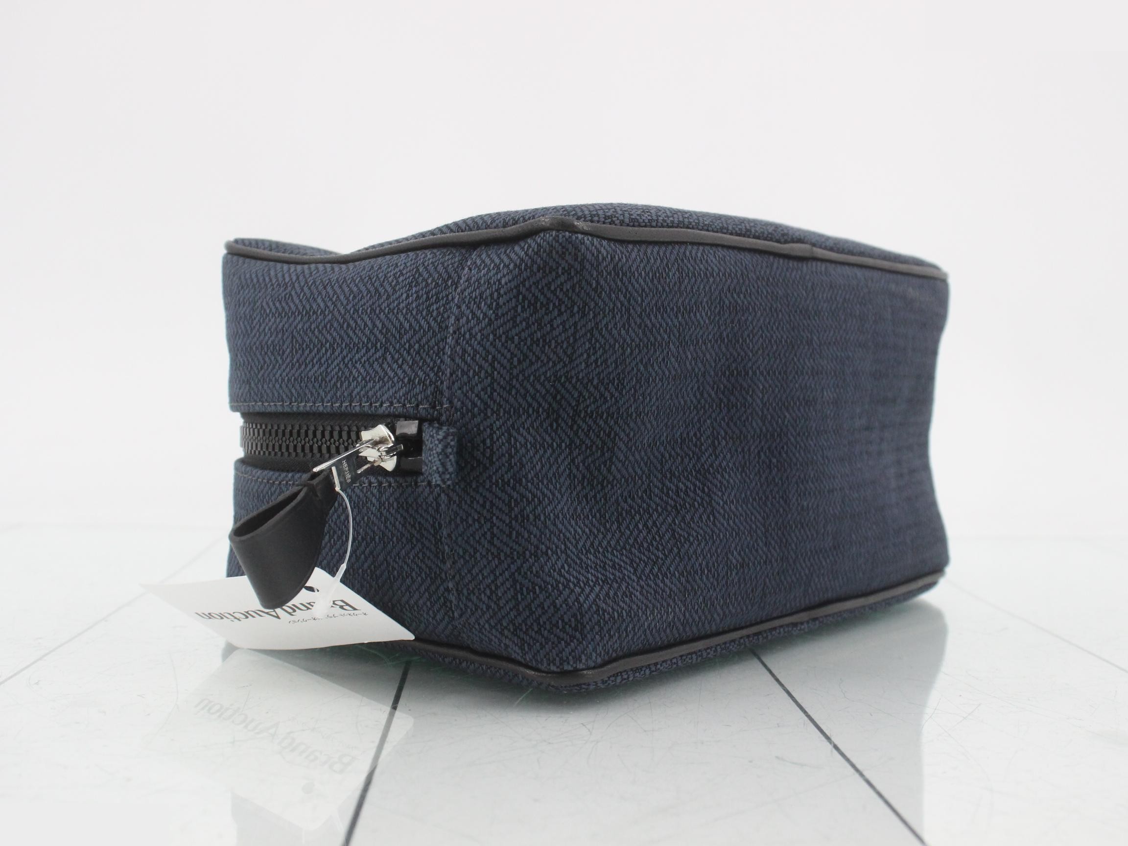 Toile Chevron Globe-Trotter MM Second Bag (Navy) — view 5