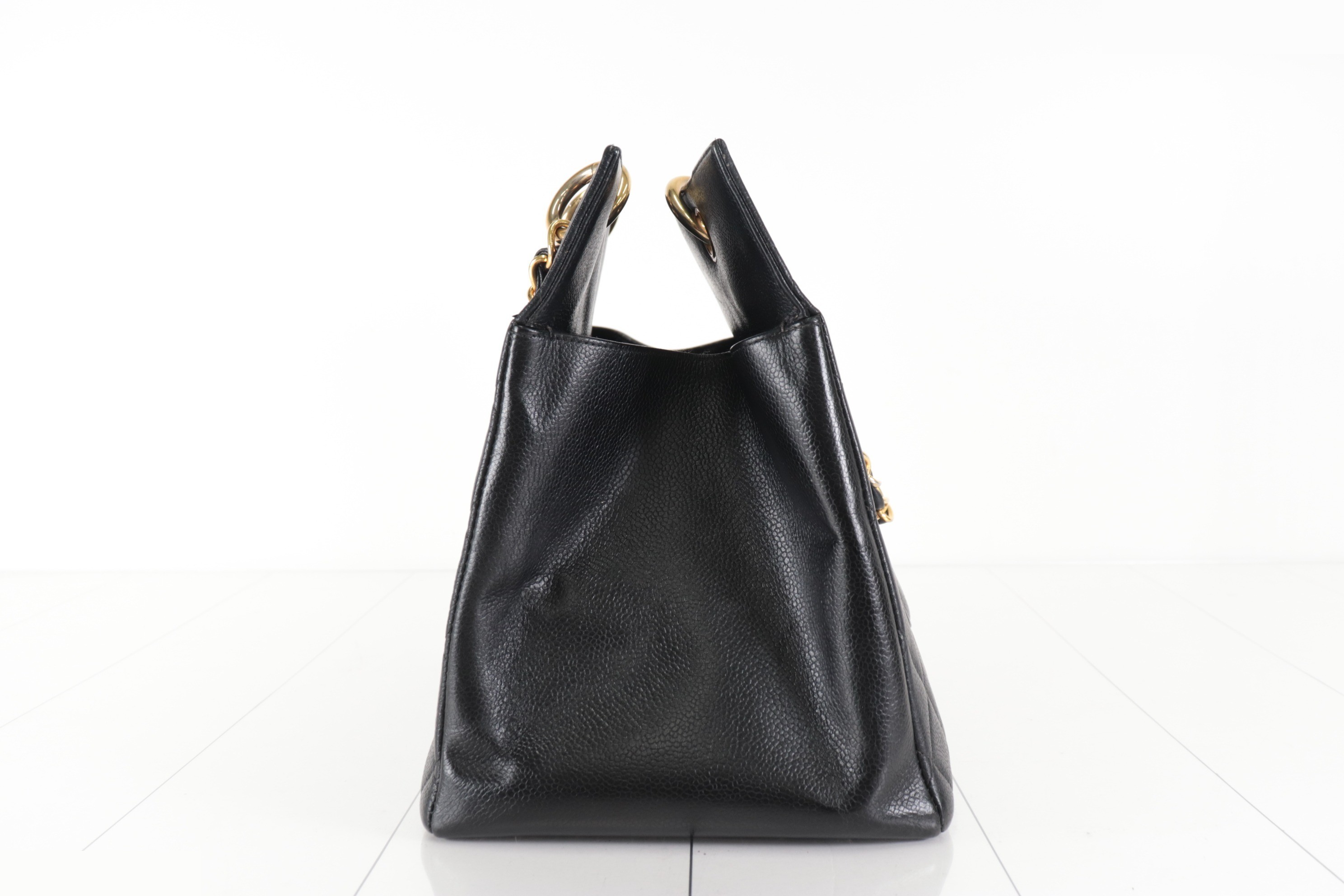 Caviar Chain Tote, Unit 4 — view 3