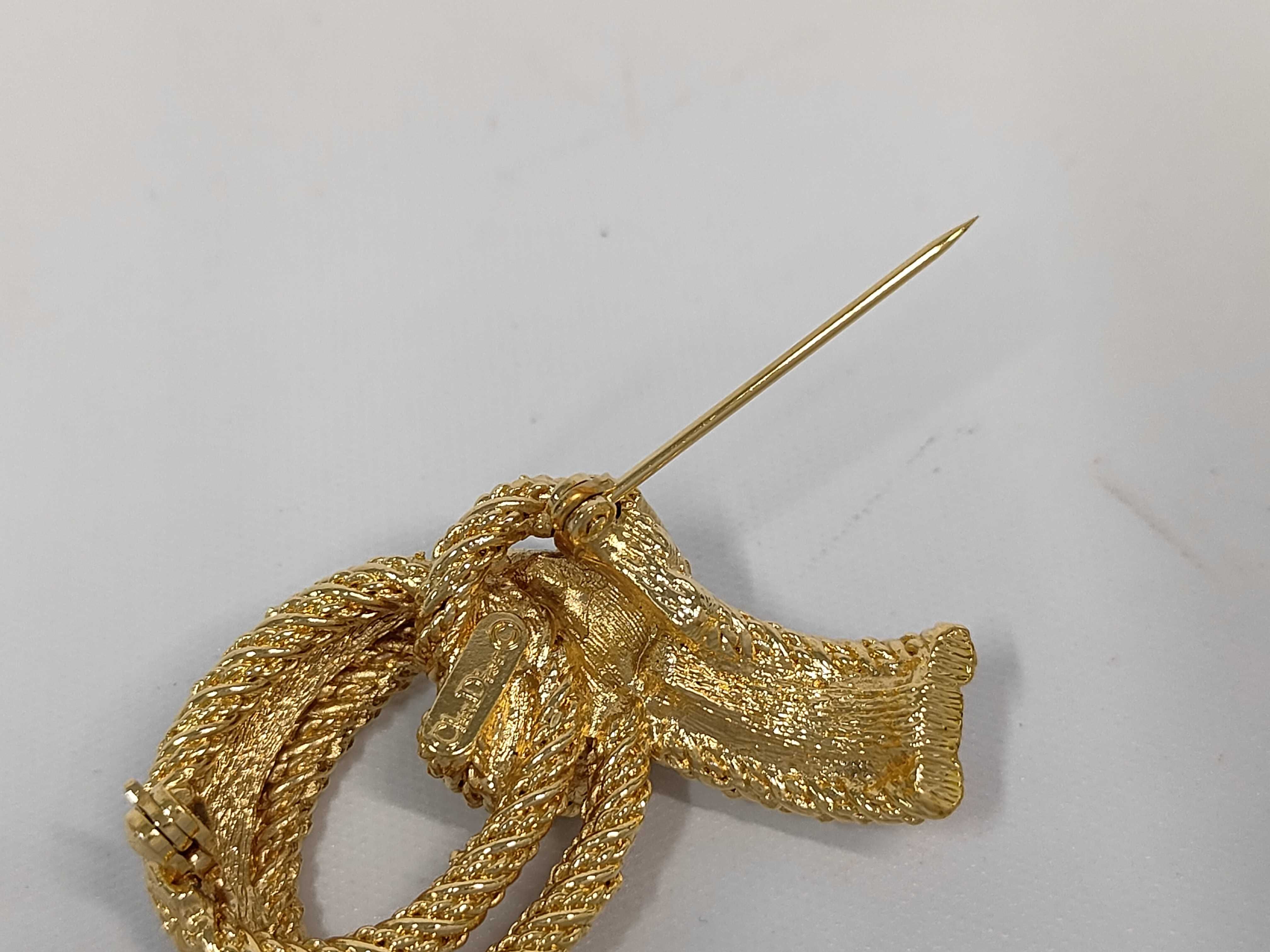 Christian / Brooch / GP Brooch — view 3