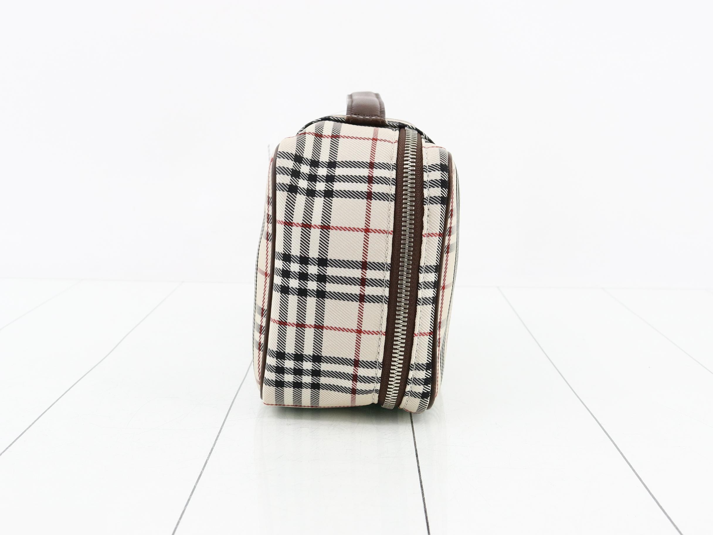 Other lines: Nova Check vanity bags and handbags — view 4