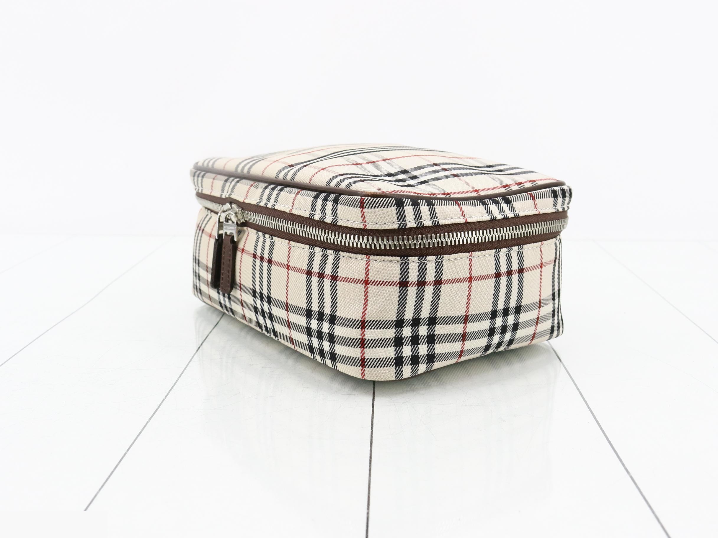 Other lines: Nova Check vanity bags and handbags — view 6