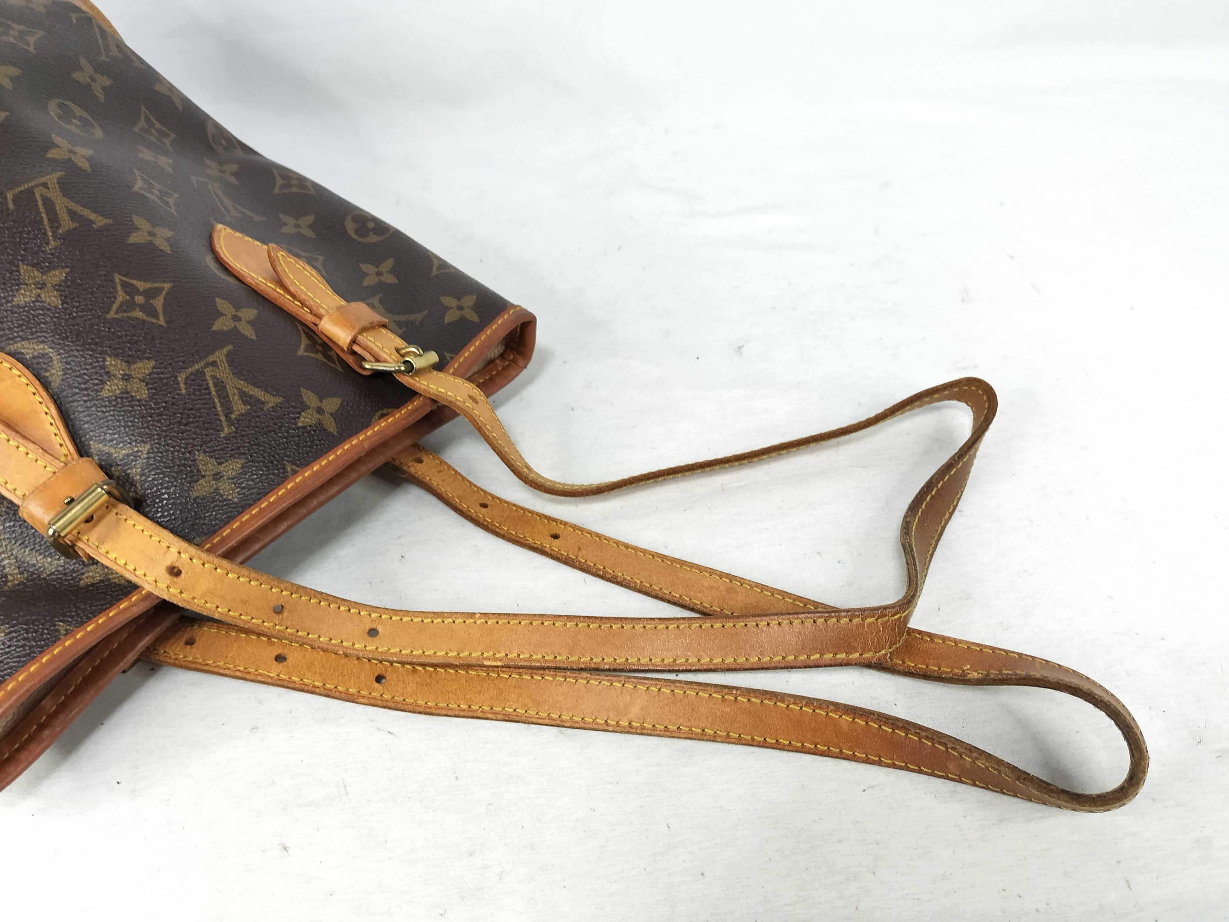 Monogram — view 3