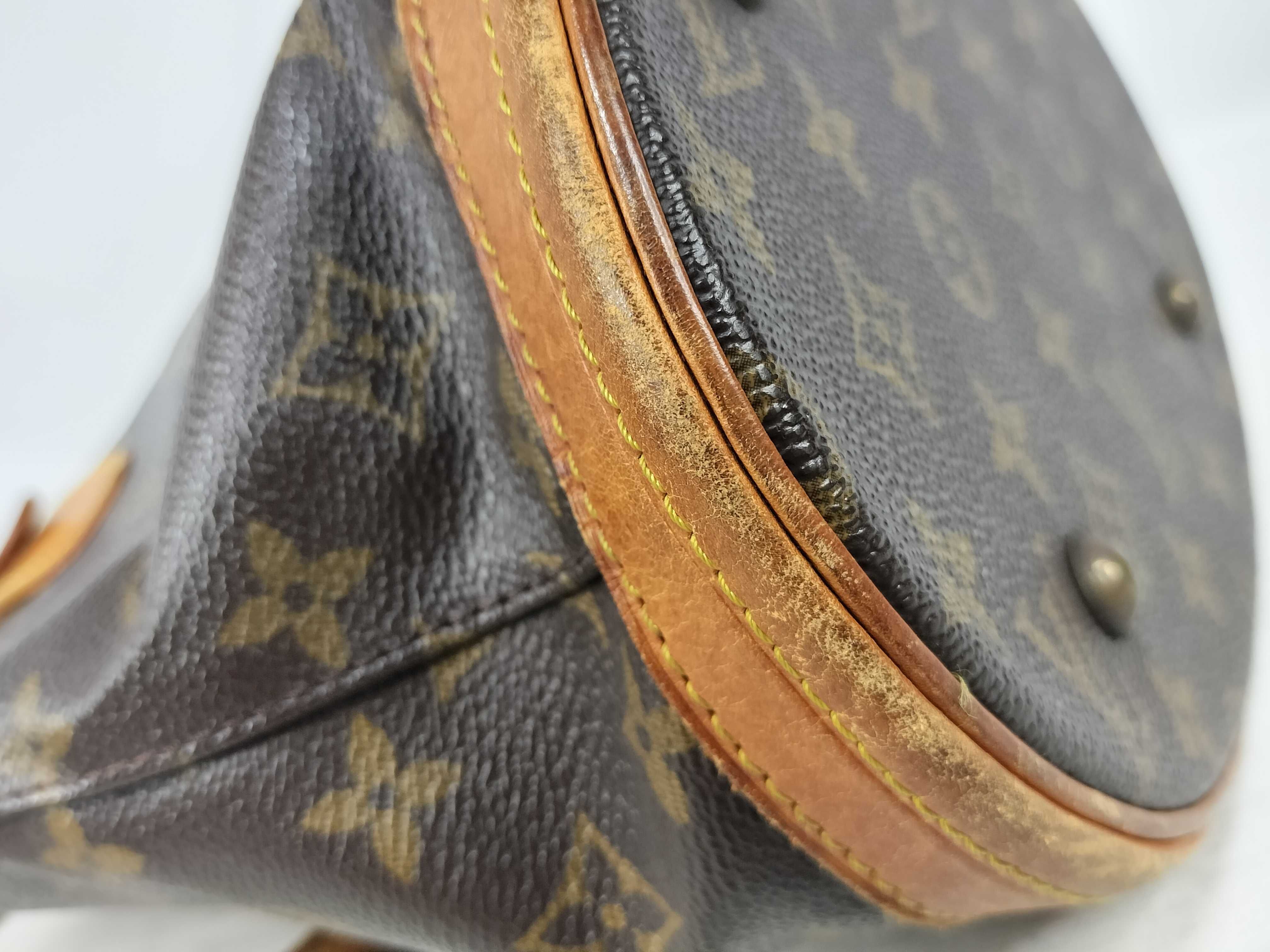 Monogram — view 6