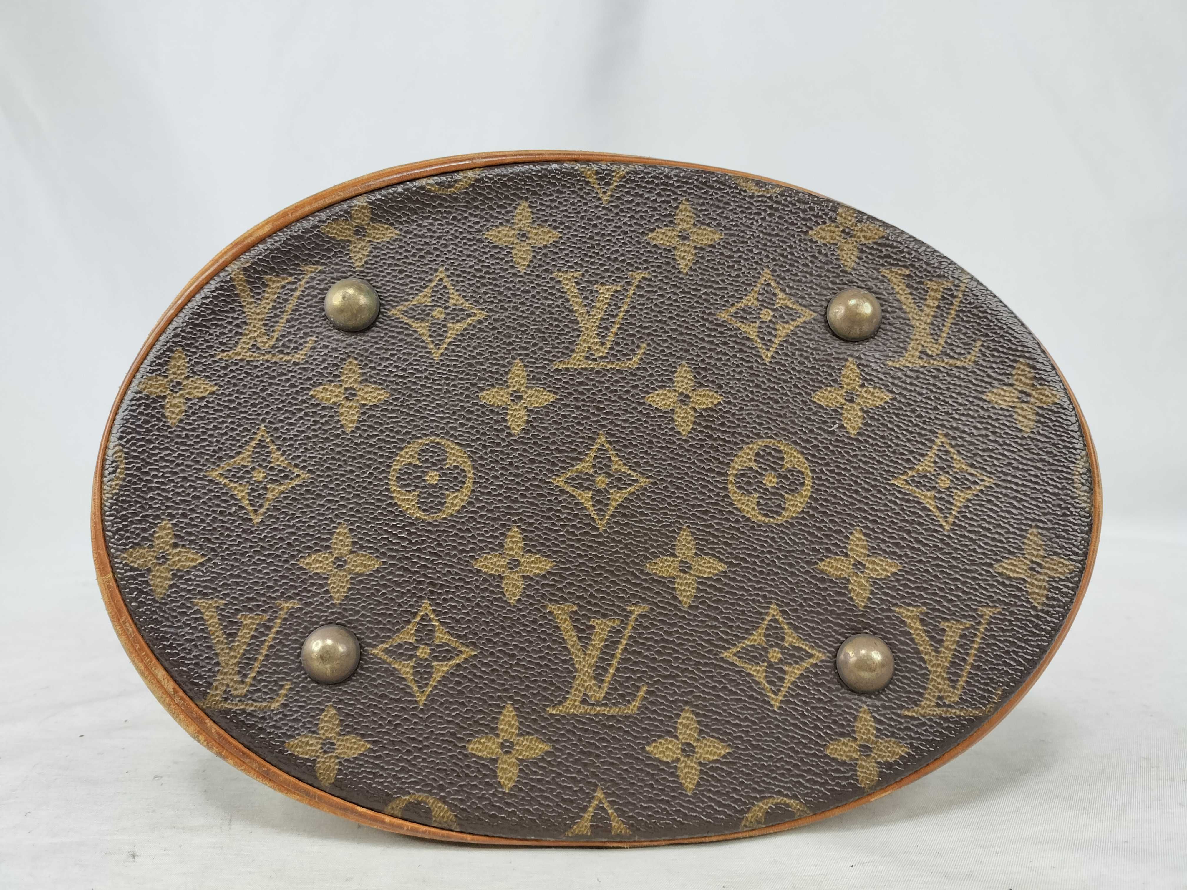 Monogram — view 7