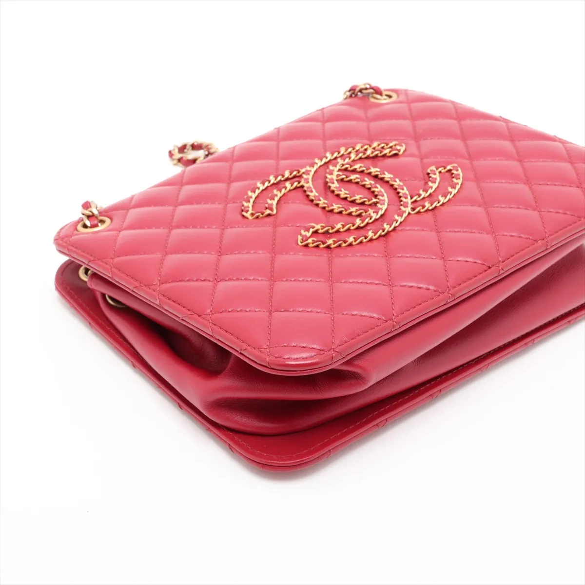 Matelassé Lambskin Chain Shoulder Bag, Red with Gold Hardware, 30545308 (Serial Number in the 30s) — view 4
