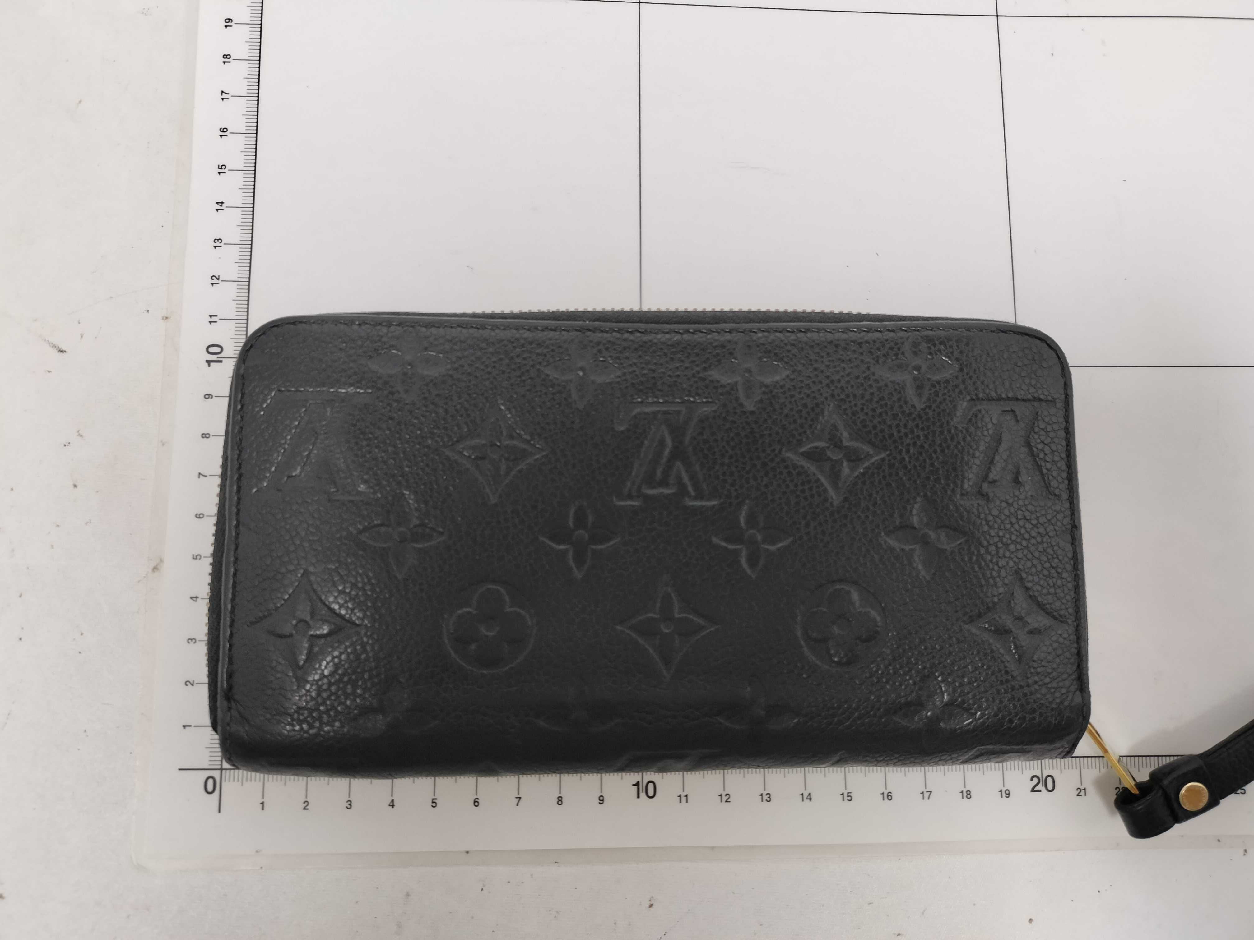 Monogram Empreinte Louis Vuitton Zippy Wallet Monogram Empreinte Noir M61864 SP2175 Wallet — view 2