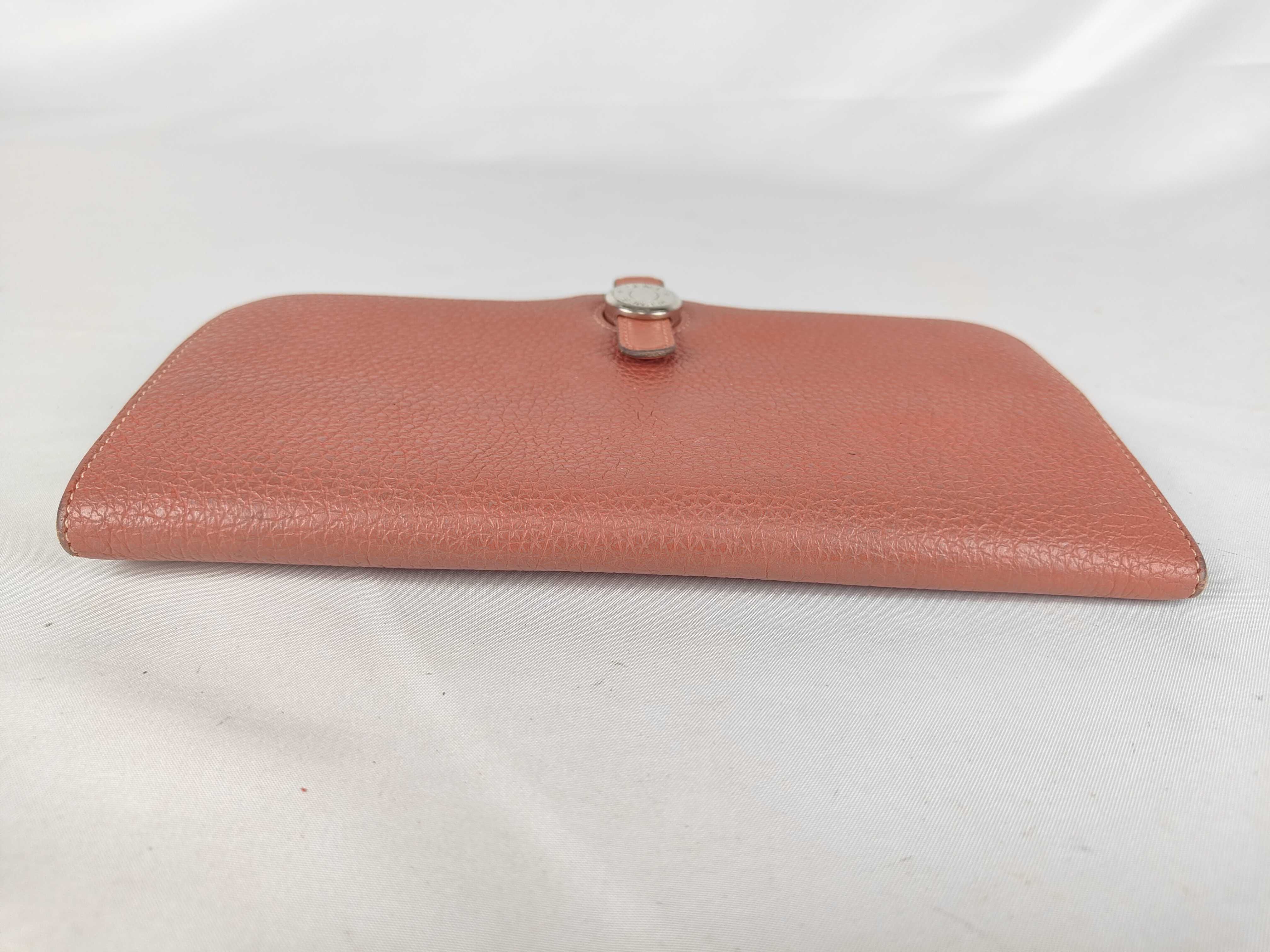 Dogon Long Wallet, O stamp, Red — view 3