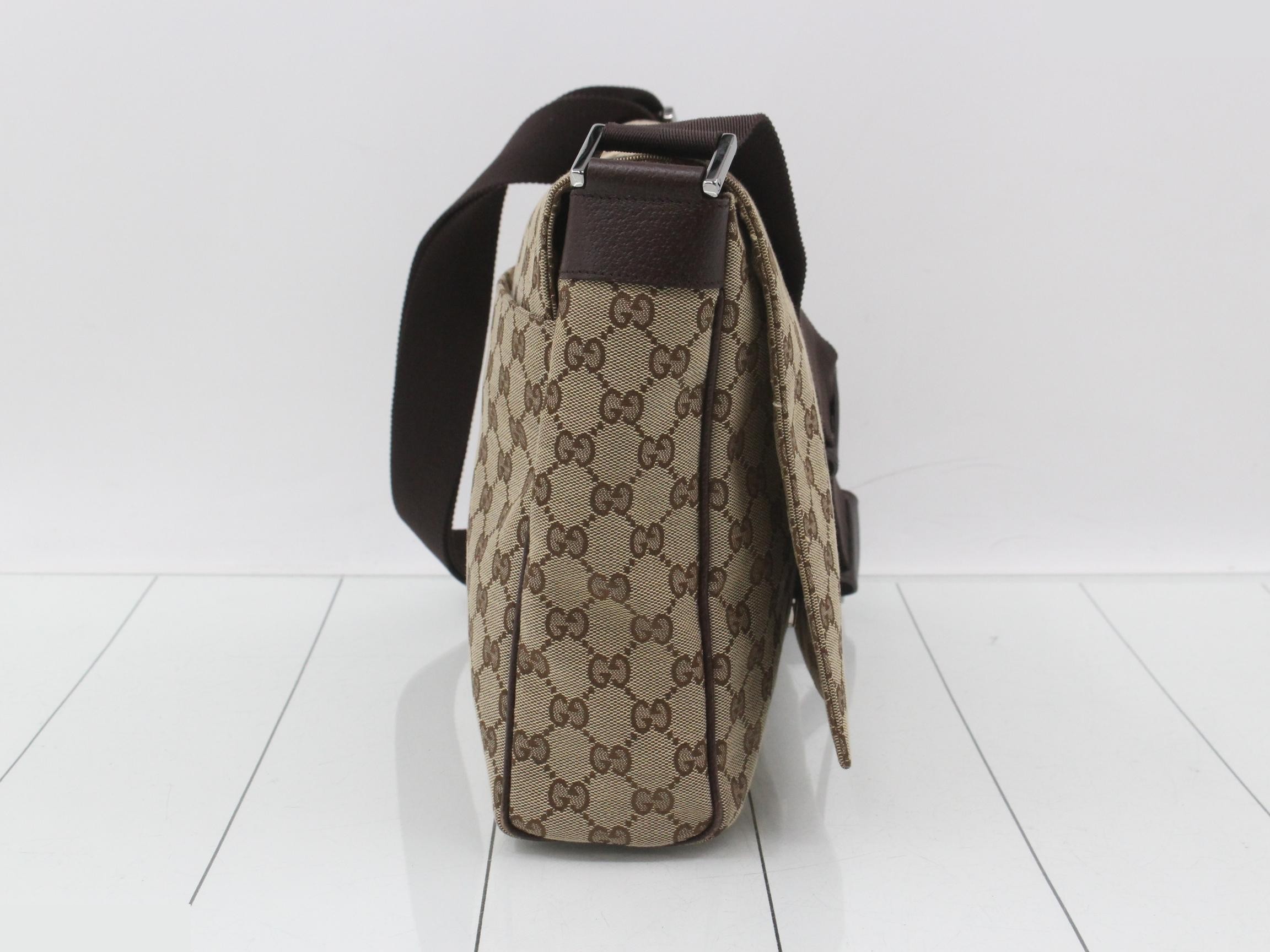 Shoulder bag — view 4