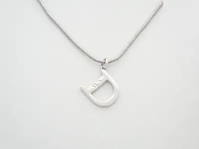 Other lines: Precious metals, necklaces, pendants, chain approximately 42cm