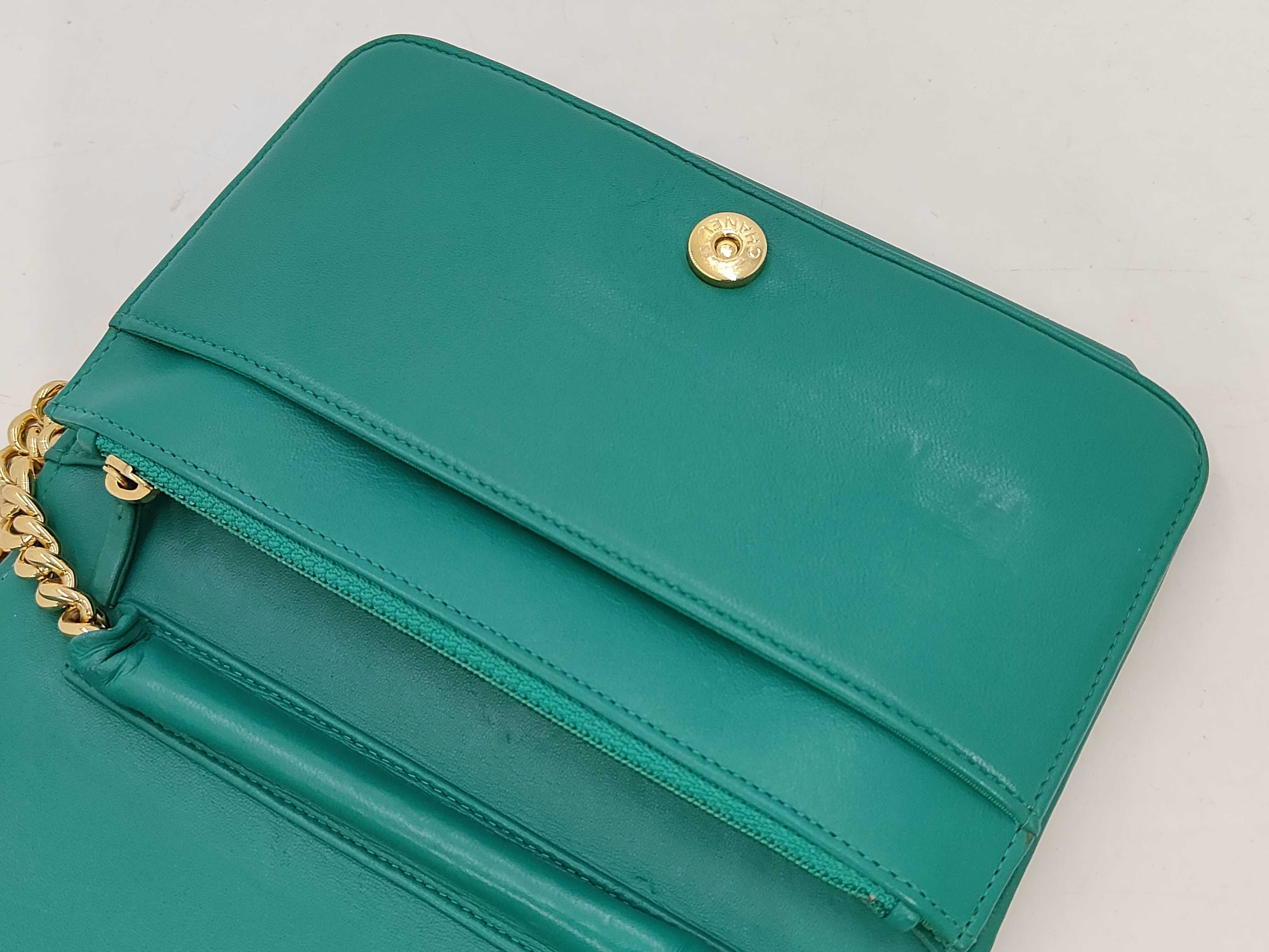 Boy Chanel Chain Wallet, Green Lambskin, Chevron Pattern, Gold Hardware, Shoulder Bag — view 12