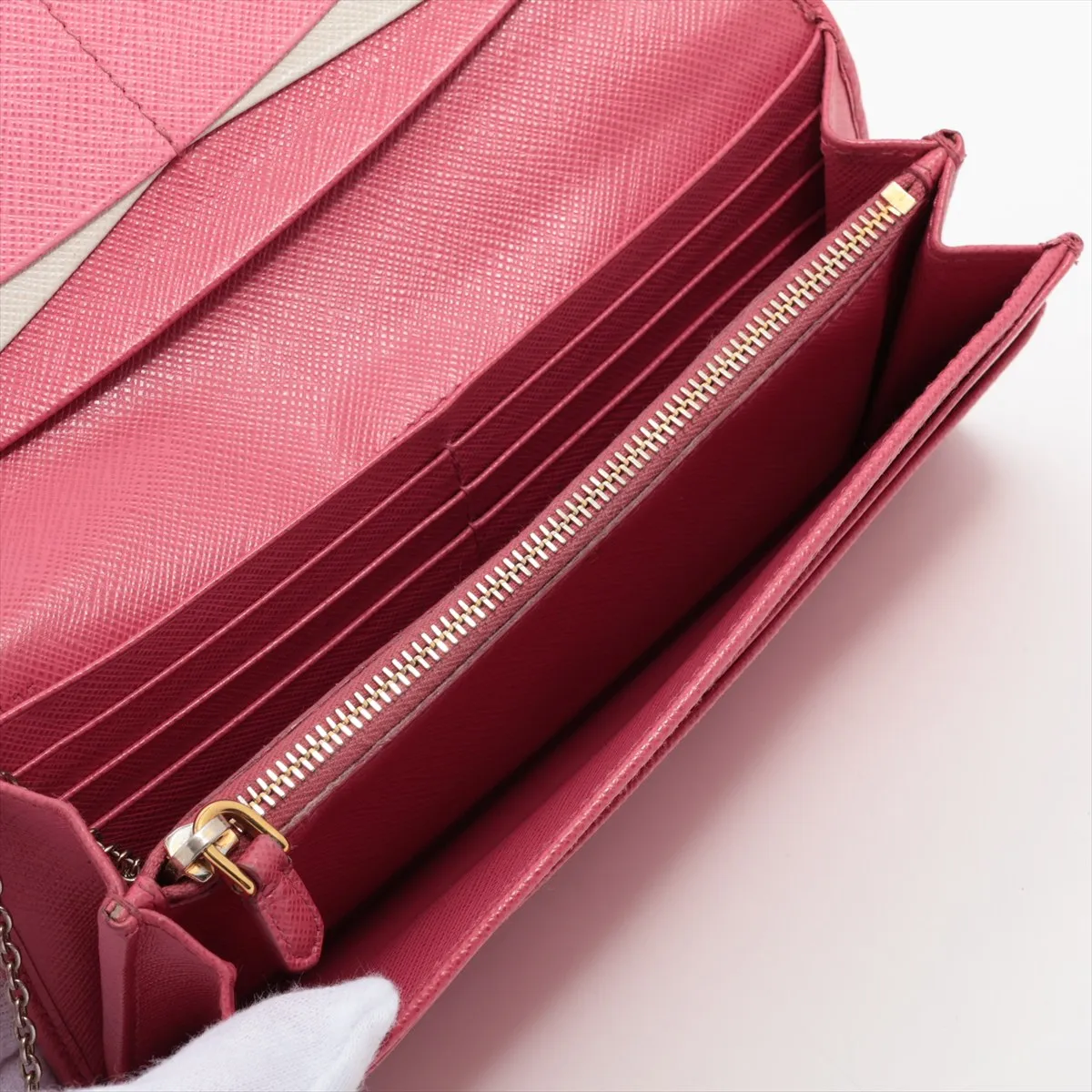 Saffiano Metal 1MH132 Leather Long Wallet Pink — view 3