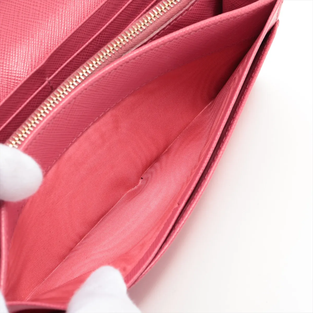 Saffiano Metal 1MH132 Leather Long Wallet Pink — view 7