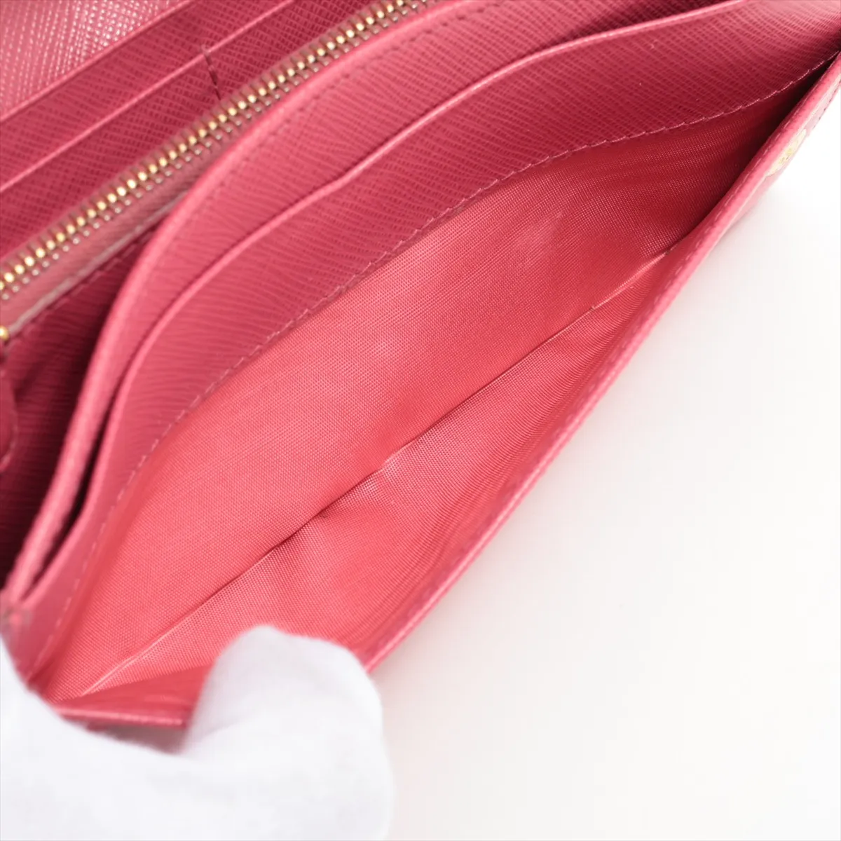 Saffiano Metal 1MH132 Leather Long Wallet Pink — view 8