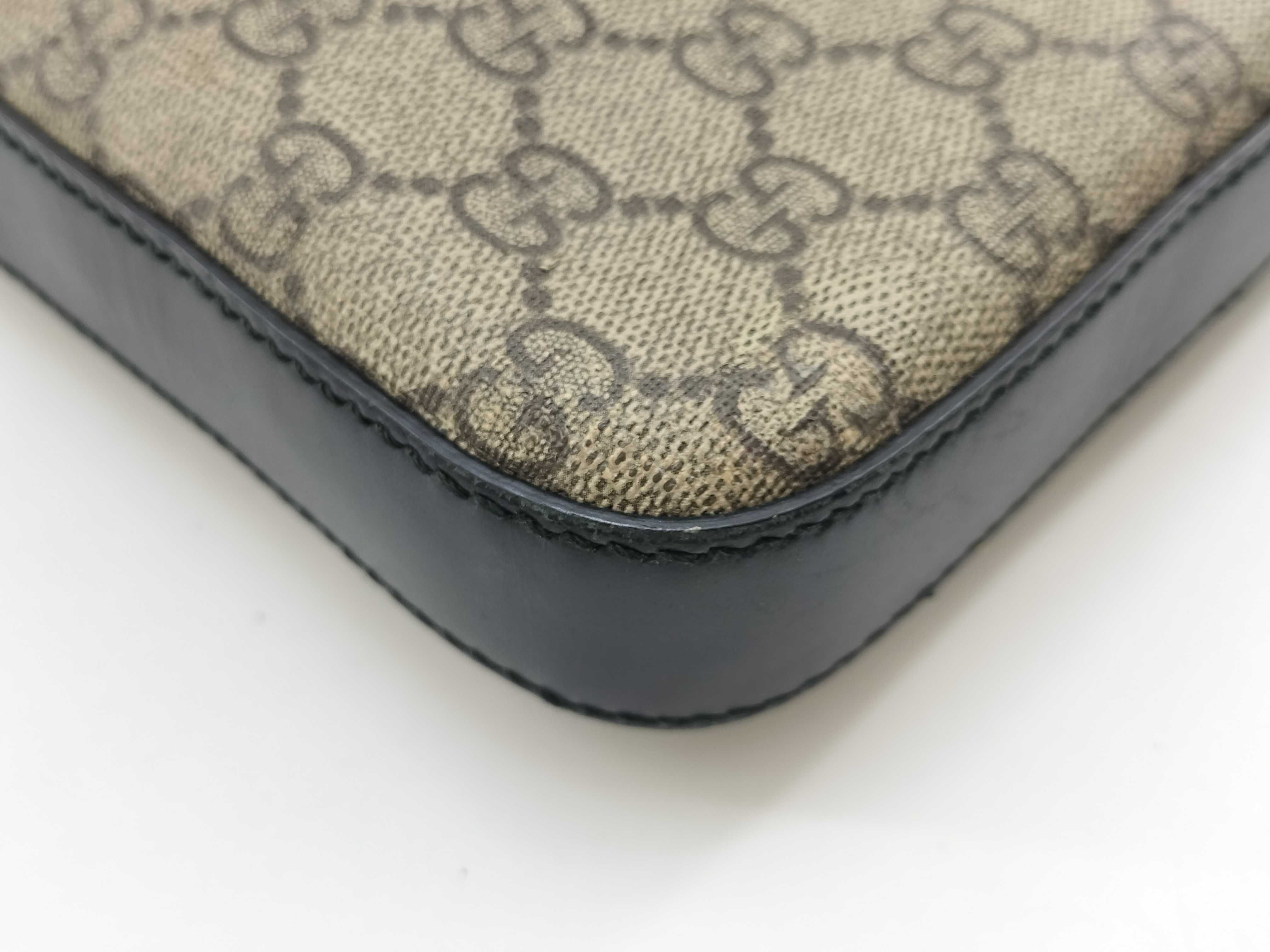 GG Supreme Shoulder Bag — view 5