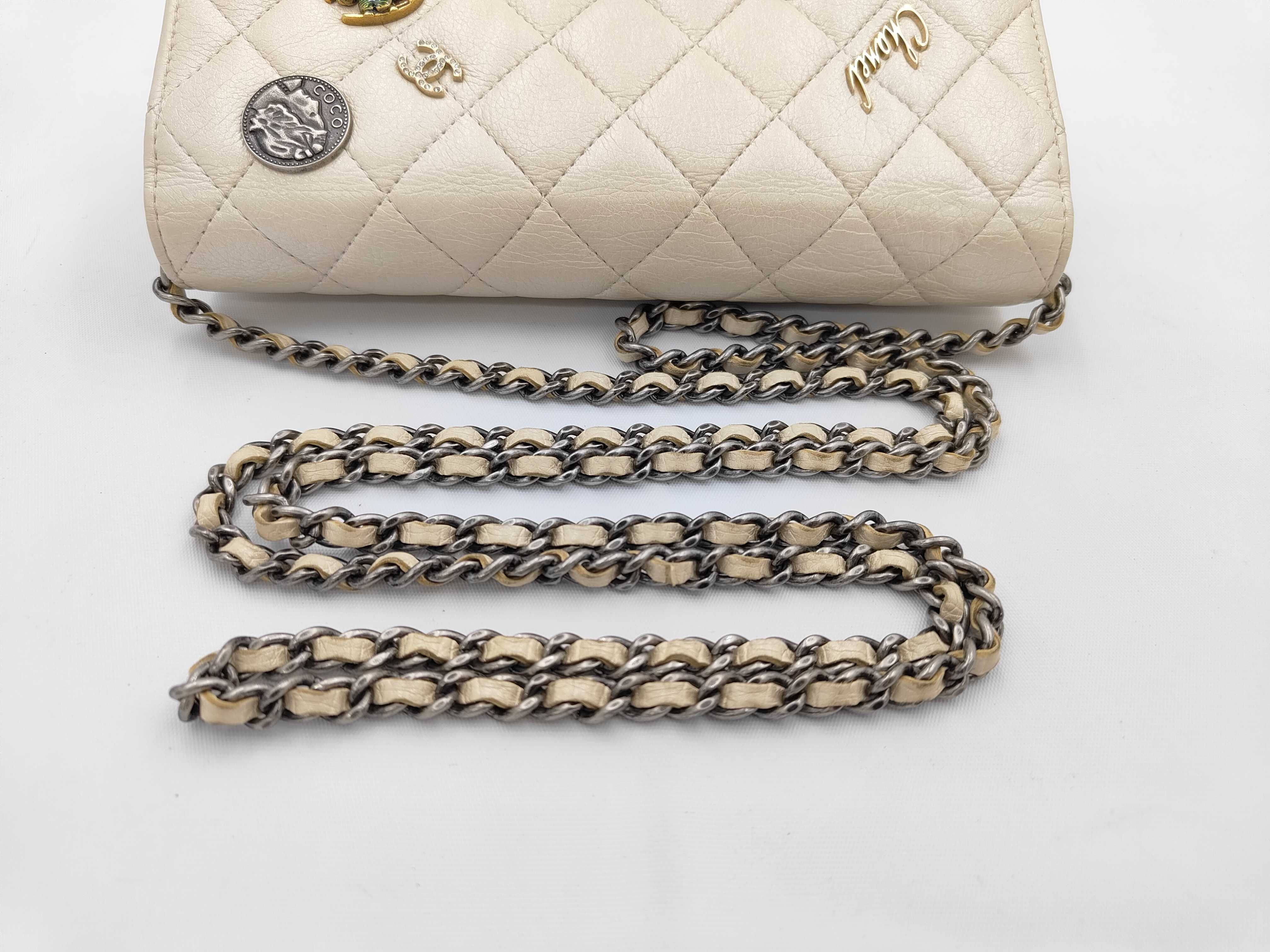 2.55 Lucky Charm Chain Wallet Shoulder Bag — view 3