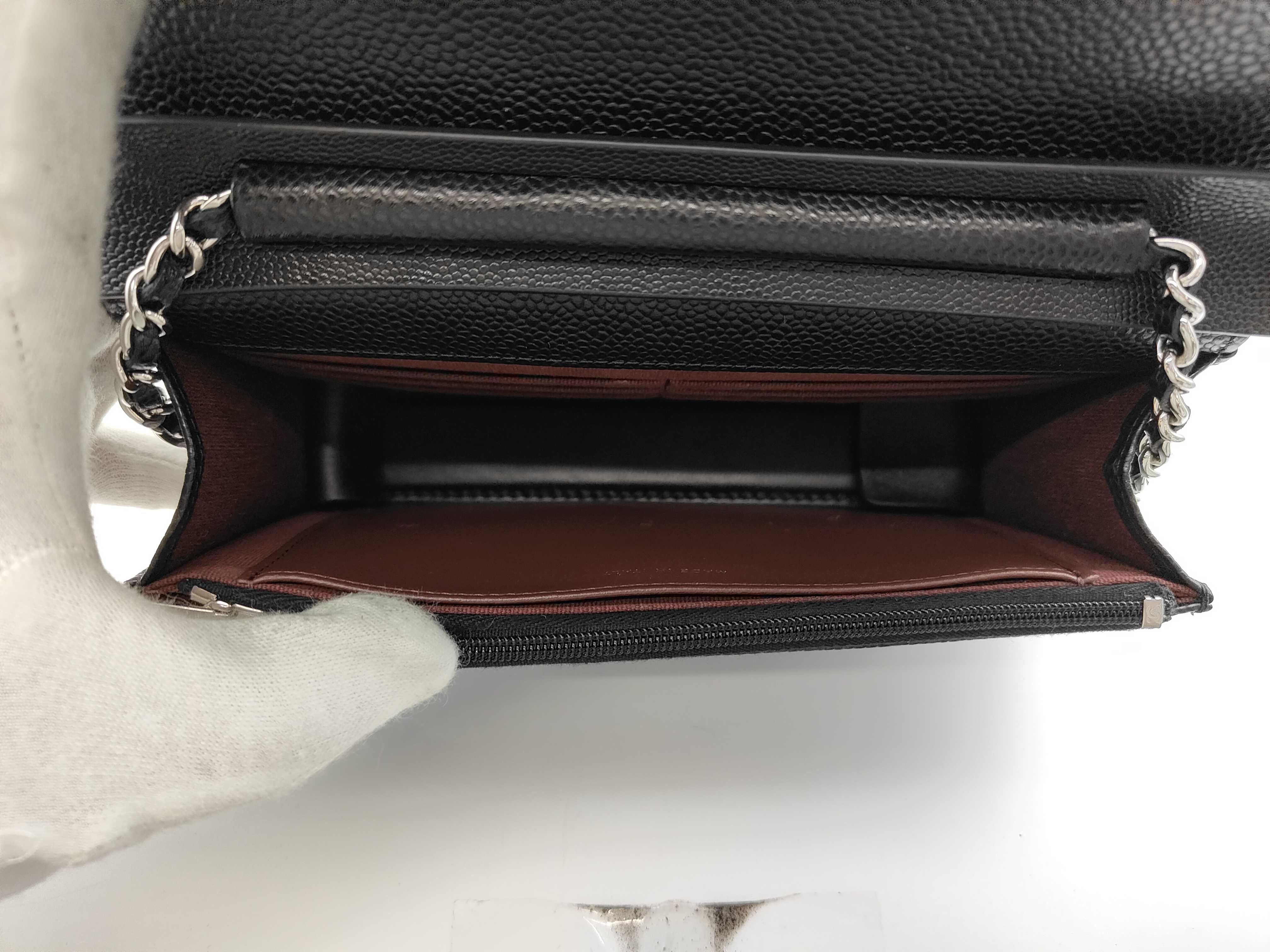 Chain Wallet Matelassé Caviar Skin Shoulder Bag — view 7
