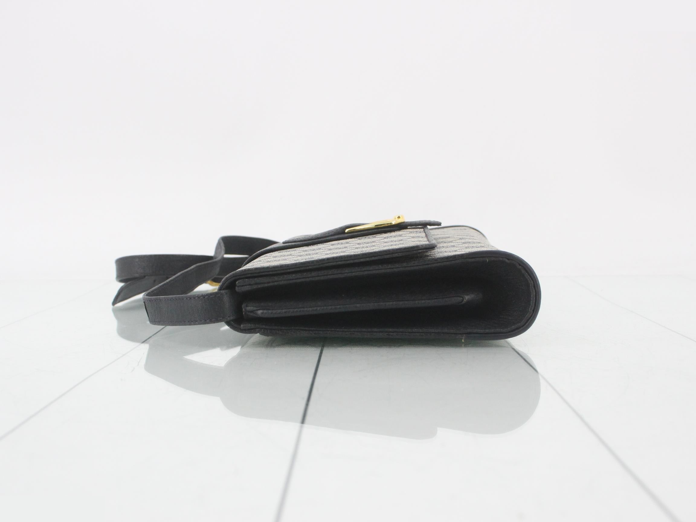 GG Supreme Leather Shoulder Bag — view 4