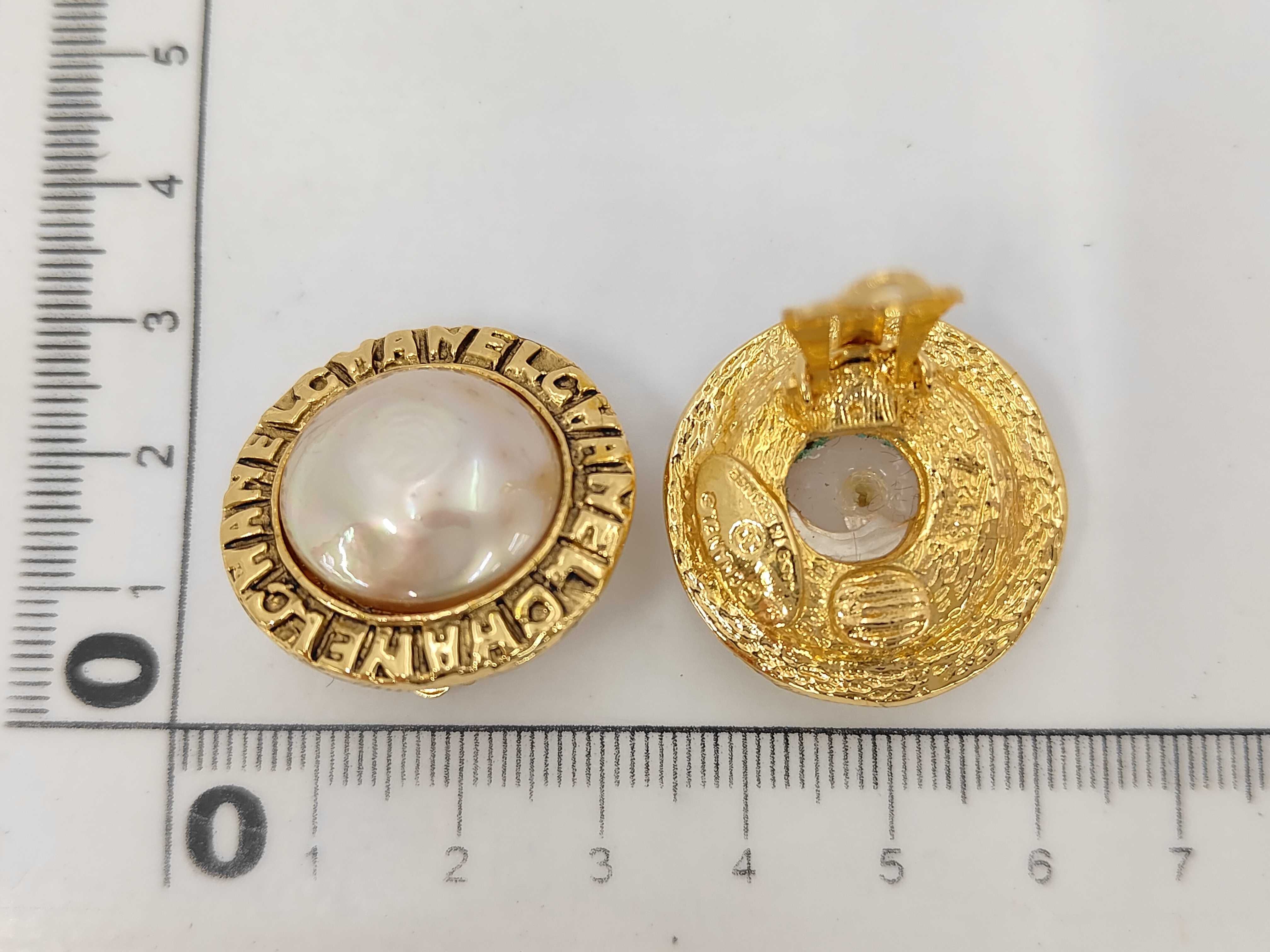 logo pearl clip-on earrings — view 6