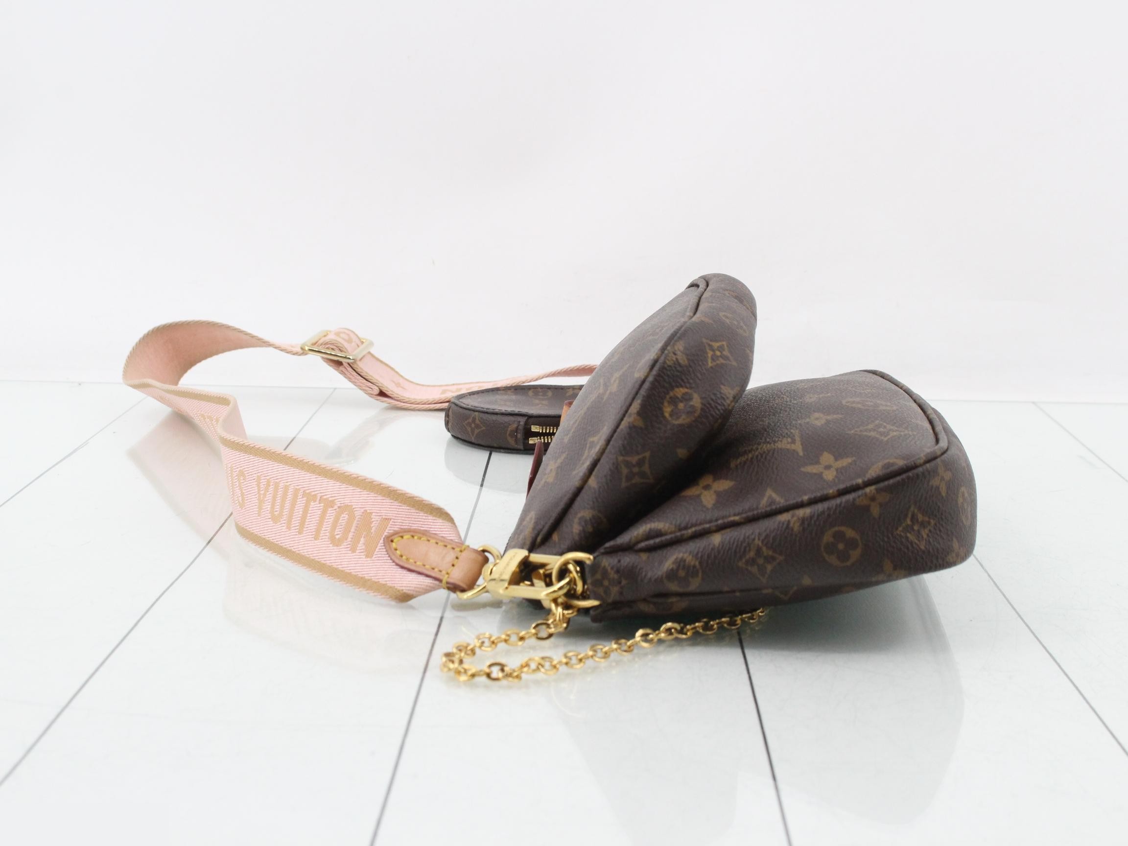 Monogram Multi Pochette Accessoires 2-Way Shoulder Bag — view 4