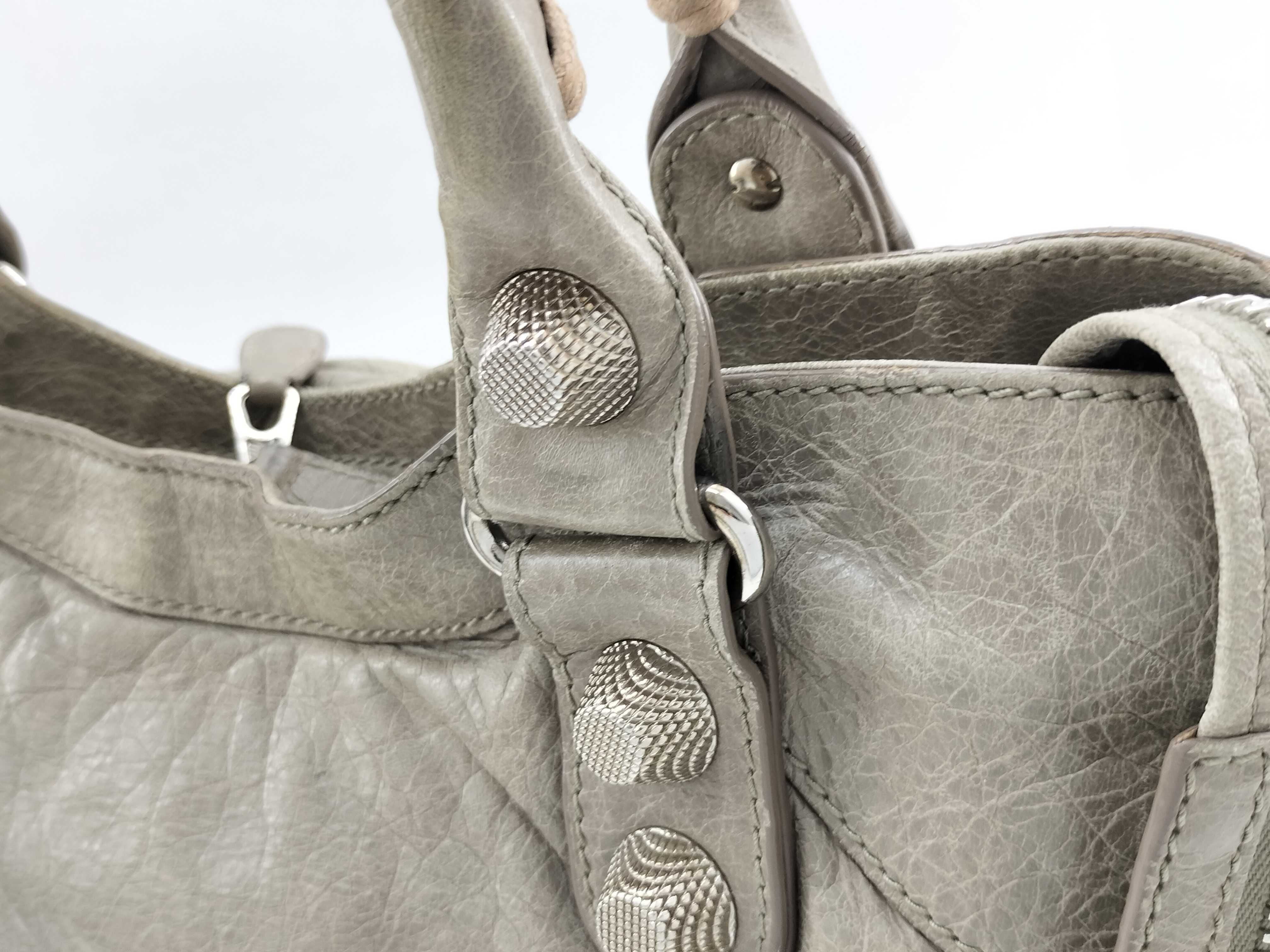 ID- THE GIANTCITY Cowskin 2-Way Handbag Beige 173084 Mirror Included Handbag — view 3