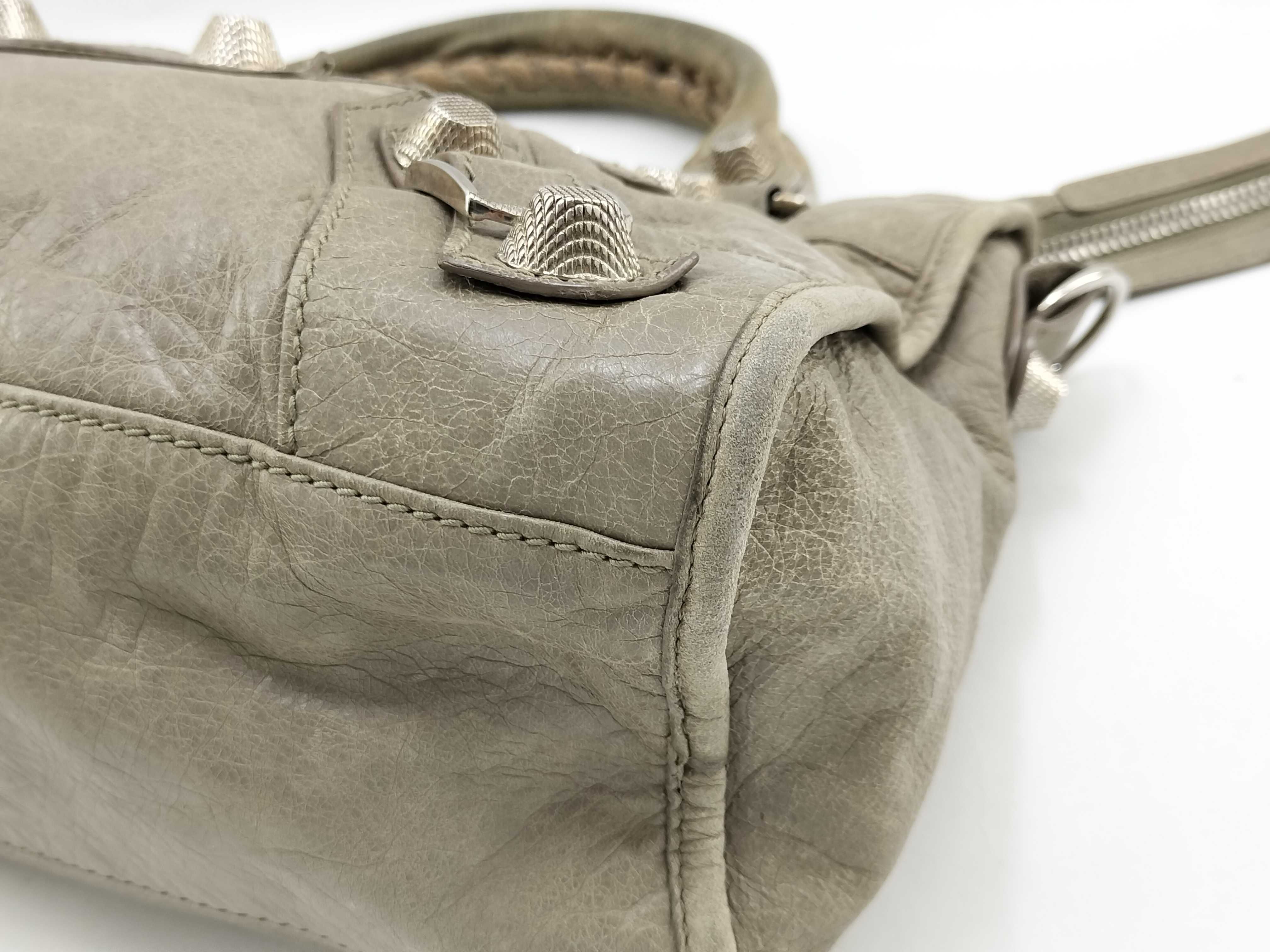 ID- THE GIANTCITY Cowskin 2-Way Handbag Beige 173084 Mirror Included Handbag — view 5