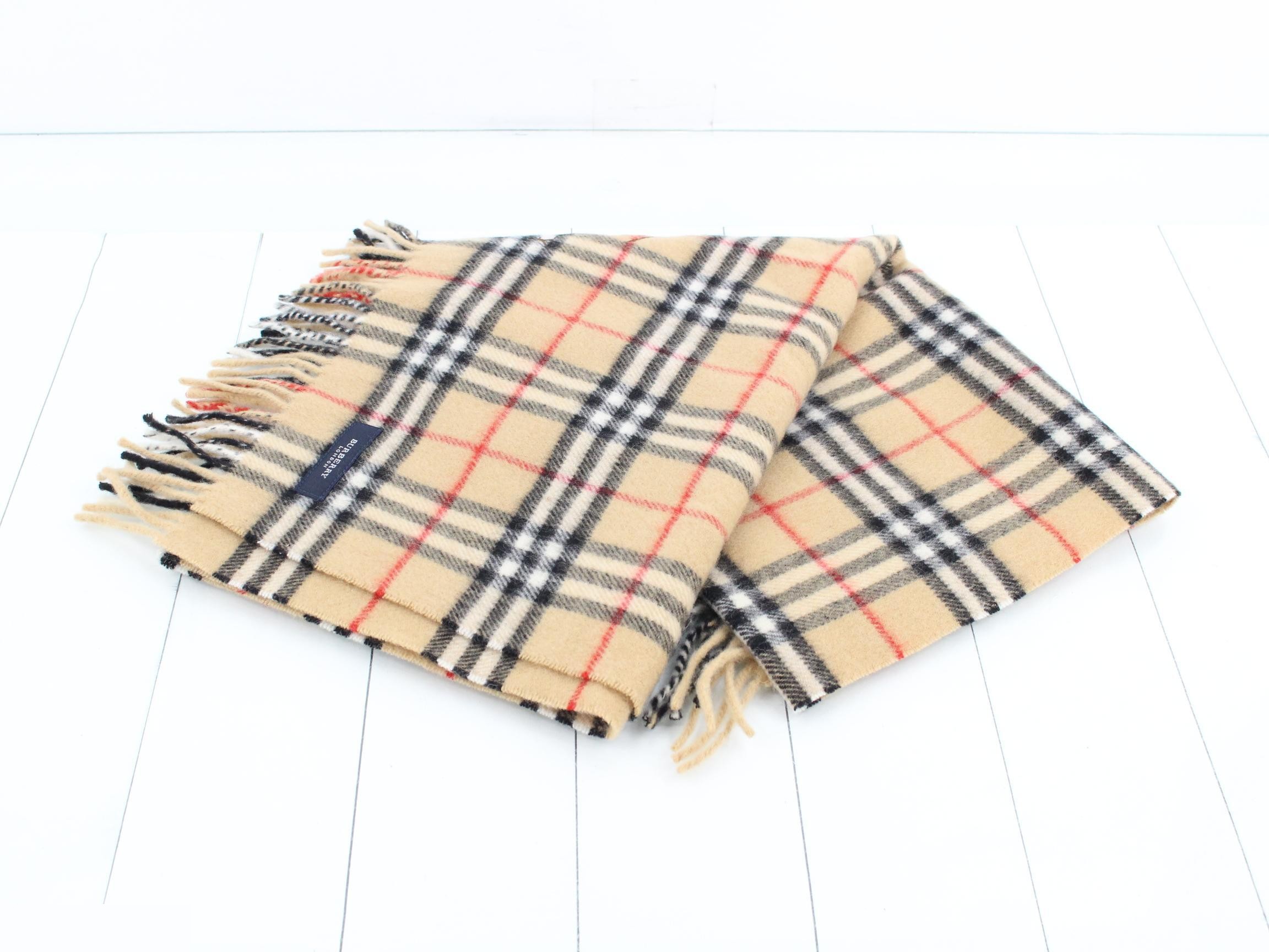 Other lines: Small items, accessories, and scarves — view 3